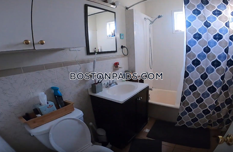 Lodge at Ames Pond Photo 15