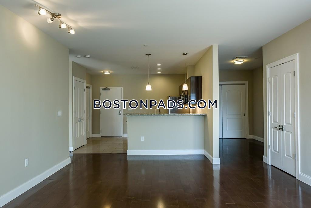 Eleven West Photo 25