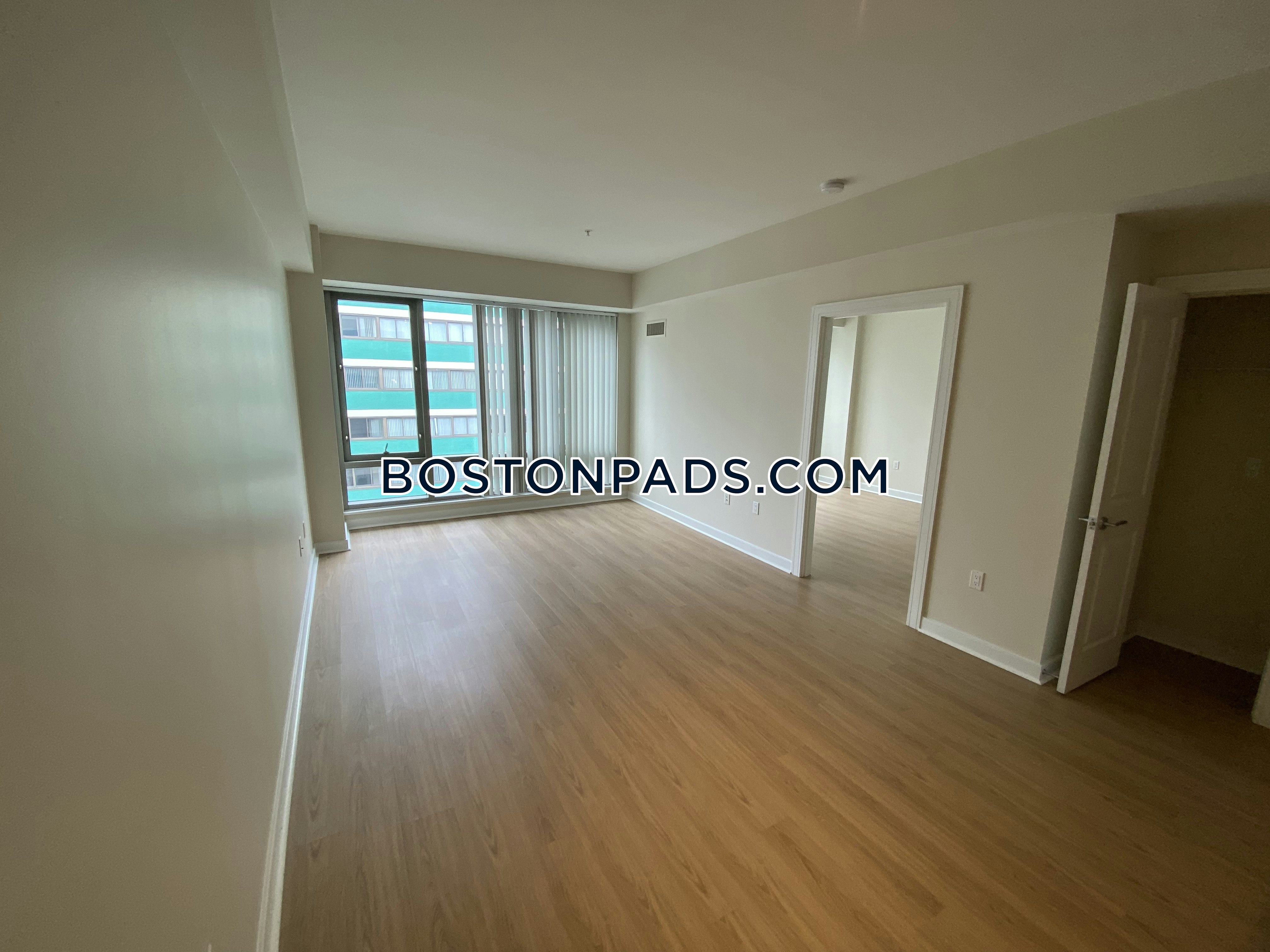 Emerson Place Apartments Photo 17