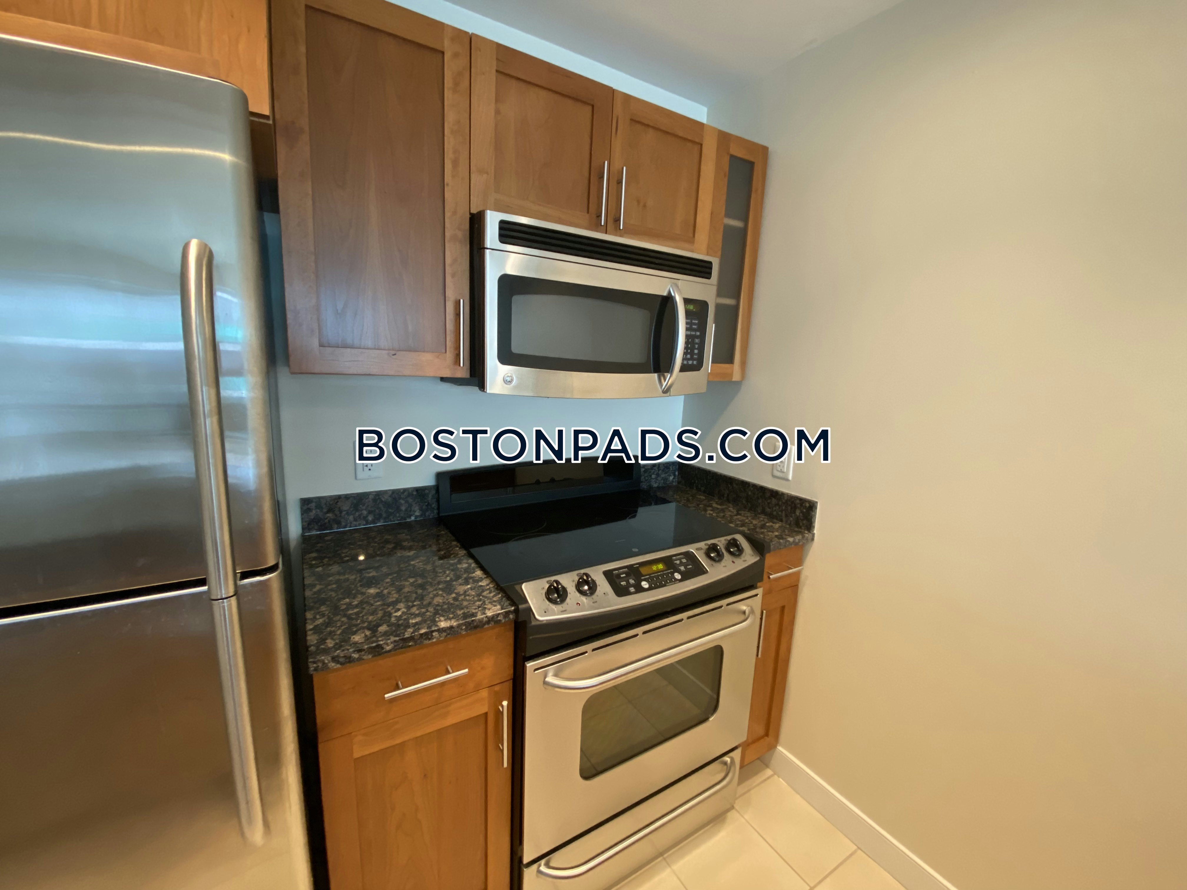 Emerson Place Apartments Photo 37