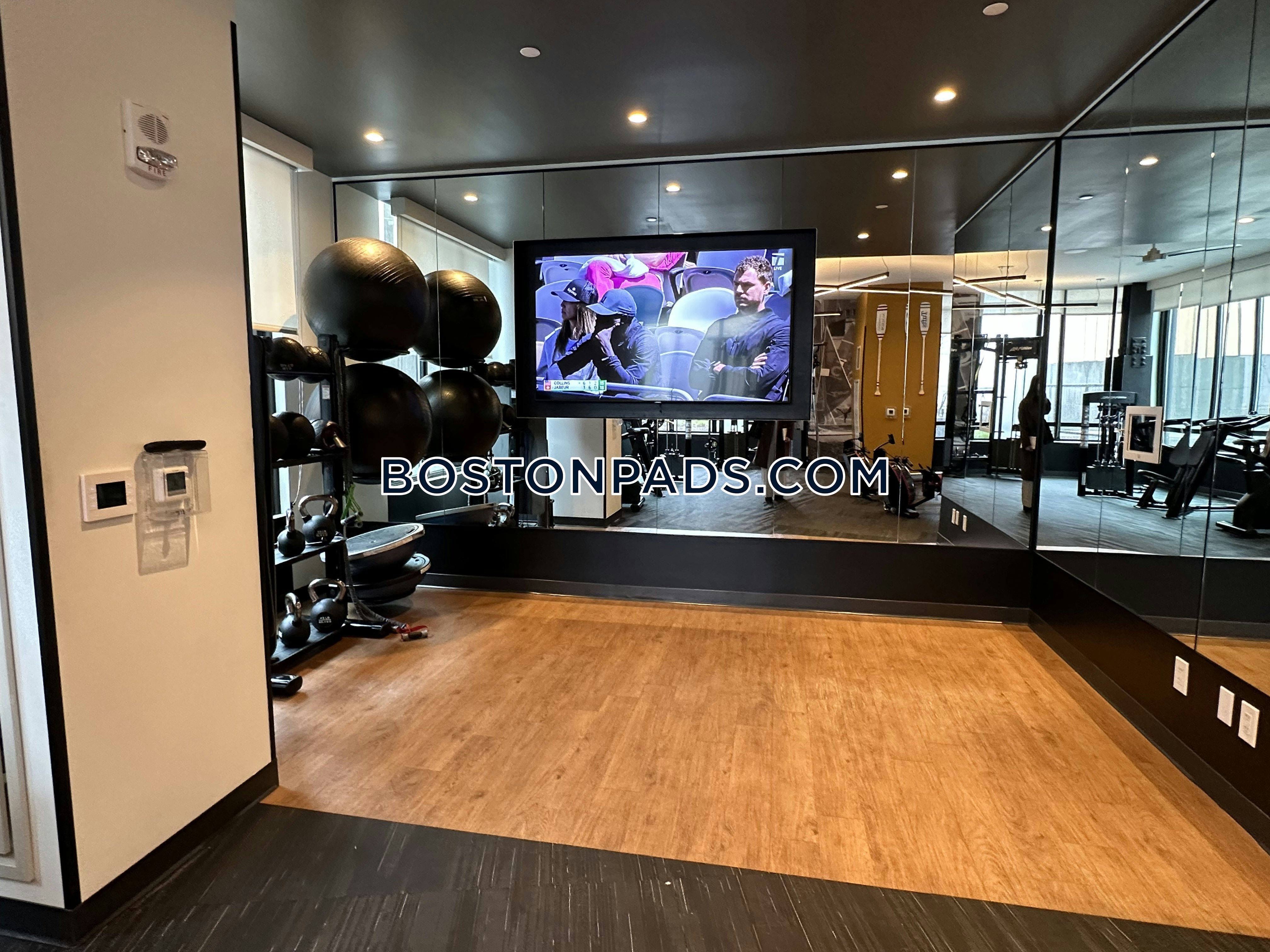 Gables Seaport Photo 64