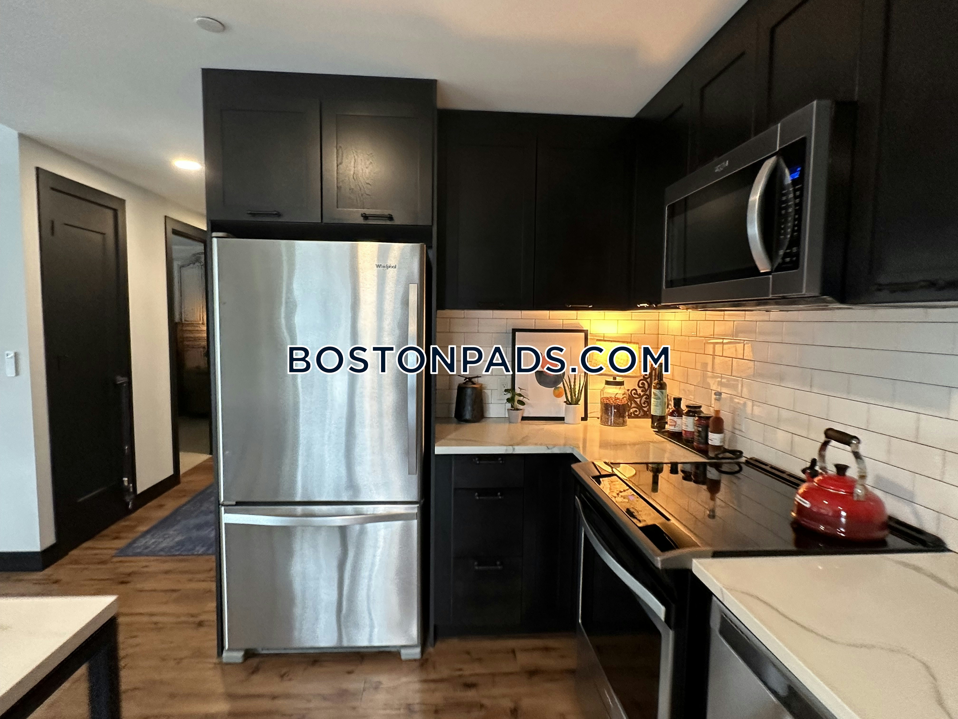 Gables Seaport Photo 3