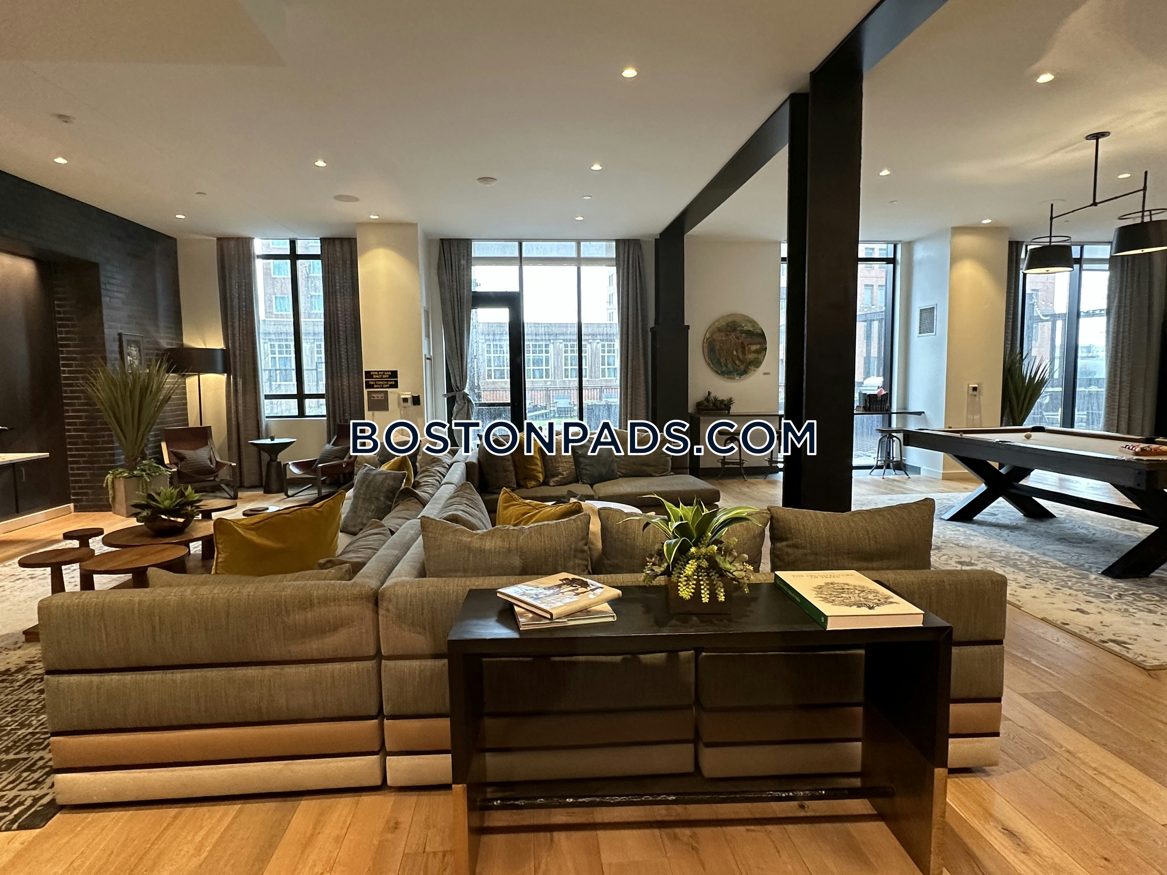 Gables Seaport Photo 17