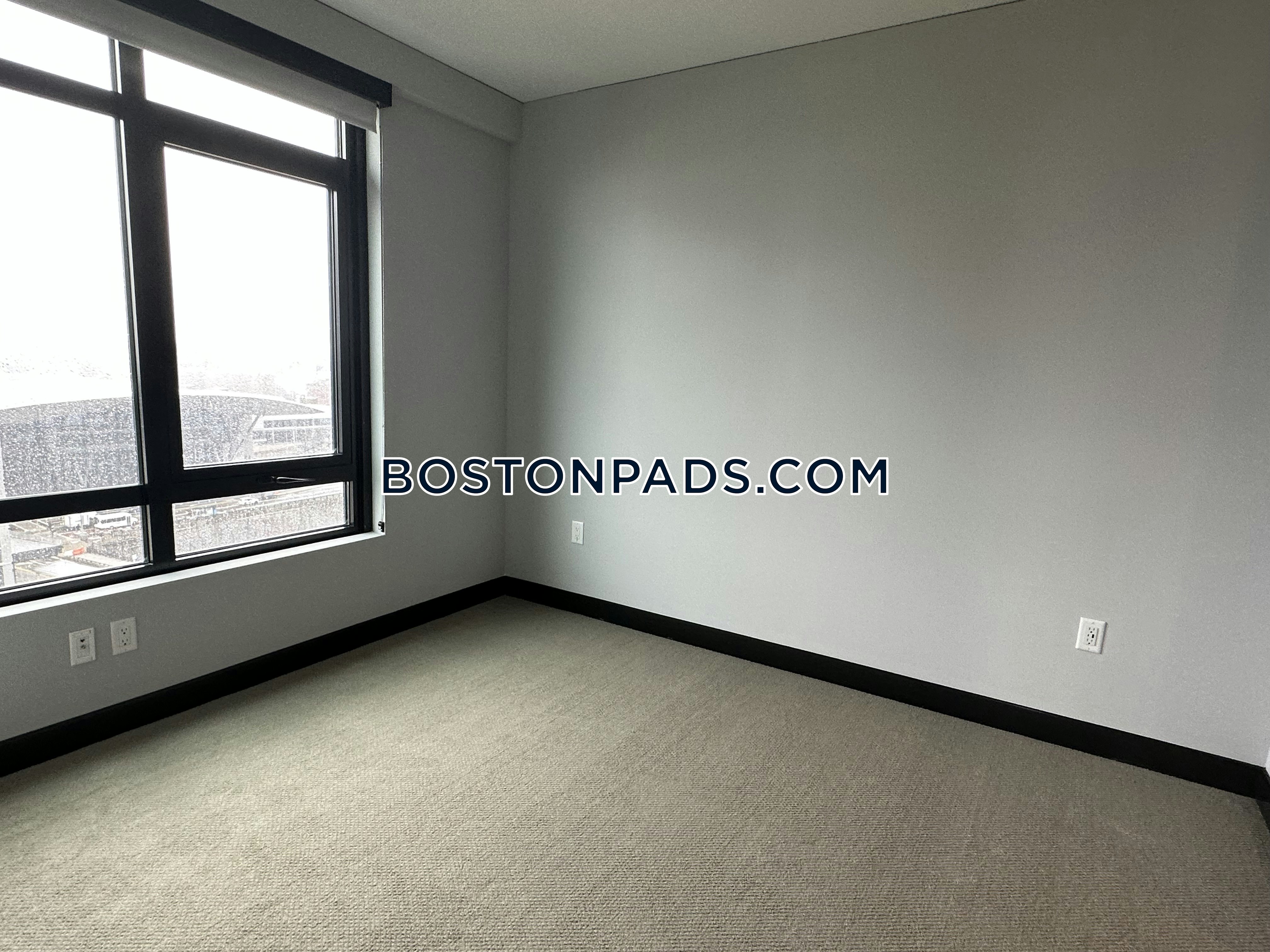 Gables Seaport Photo 35