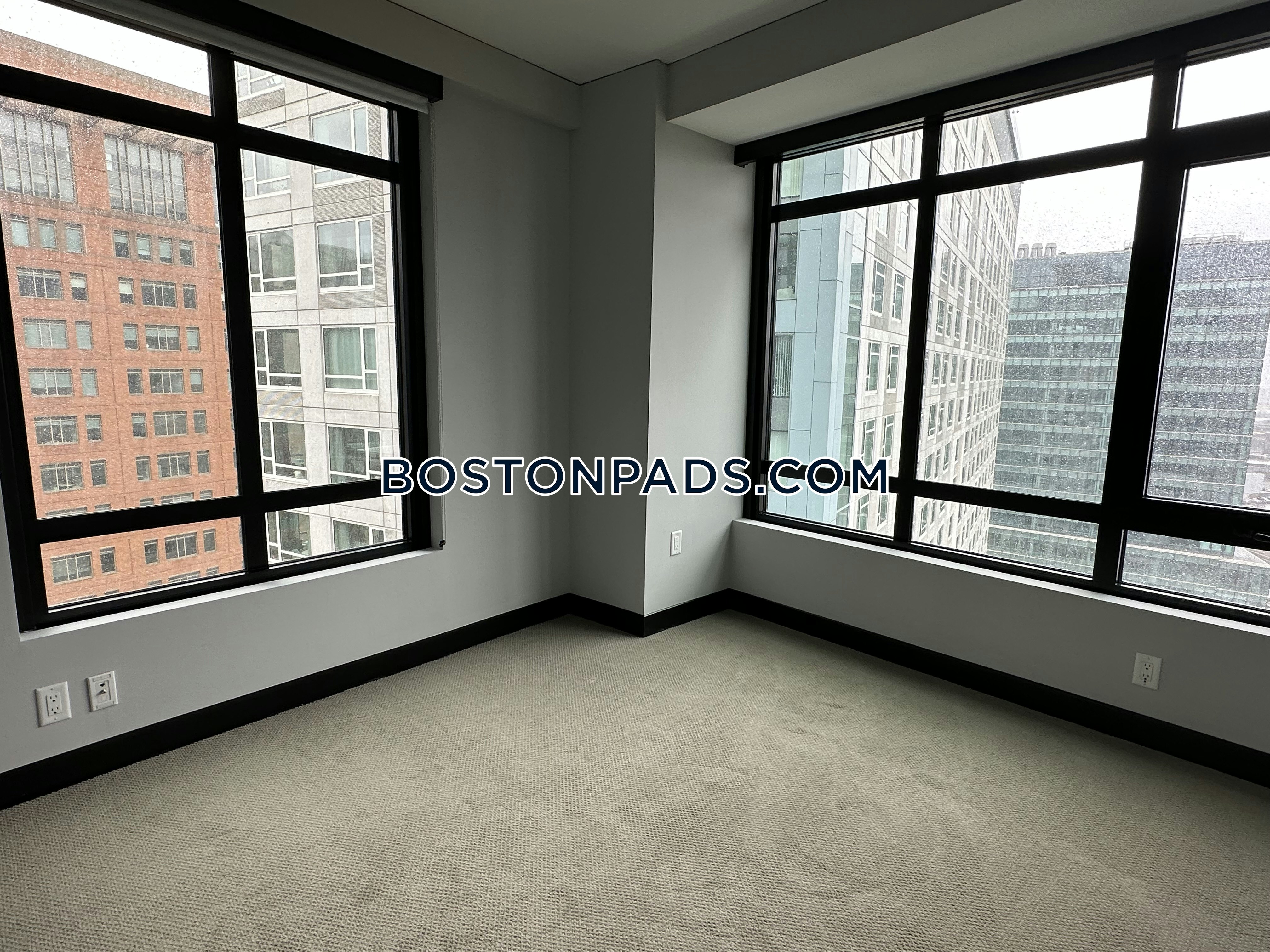 Gables Seaport Photo 32