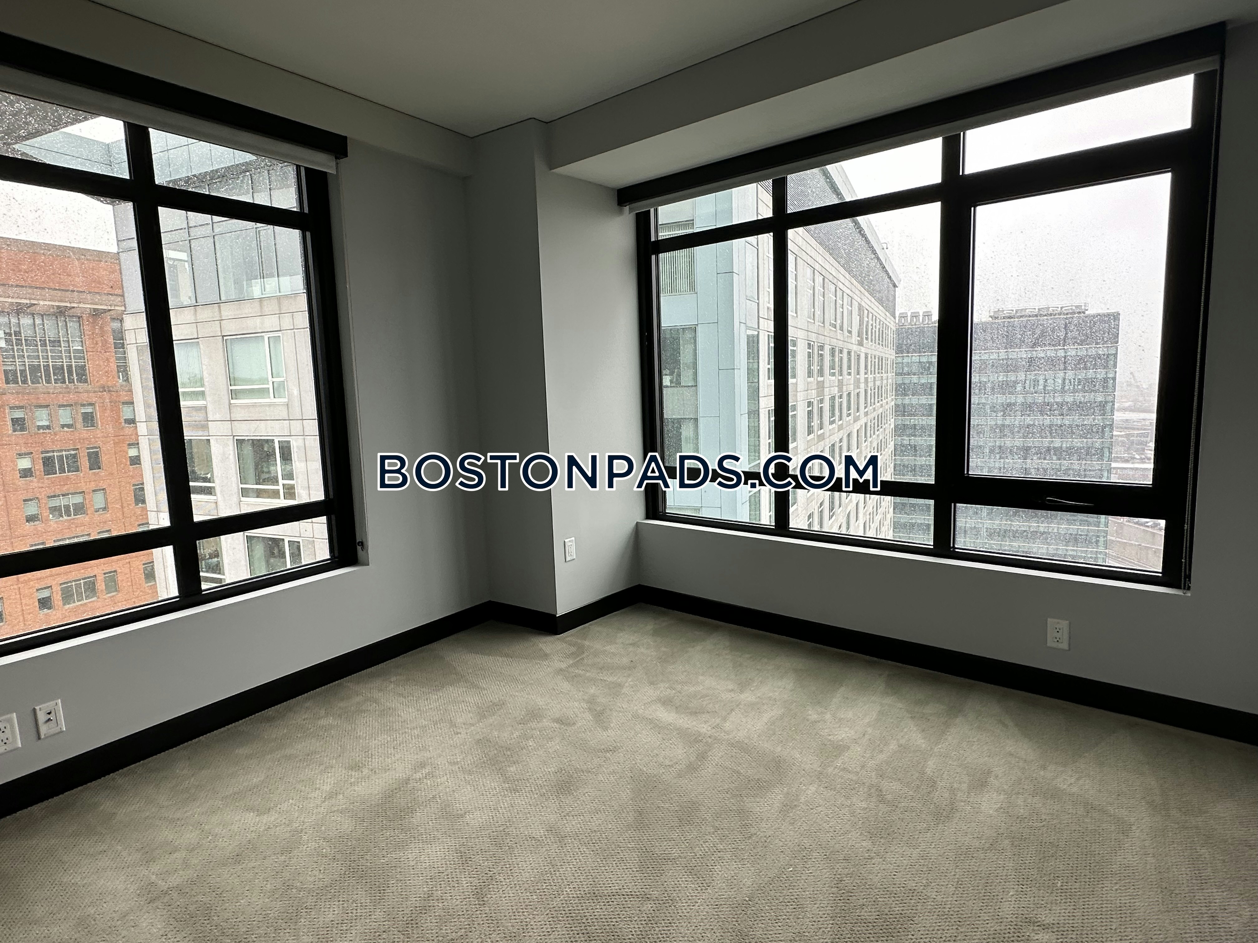 Gables Seaport Photo 27