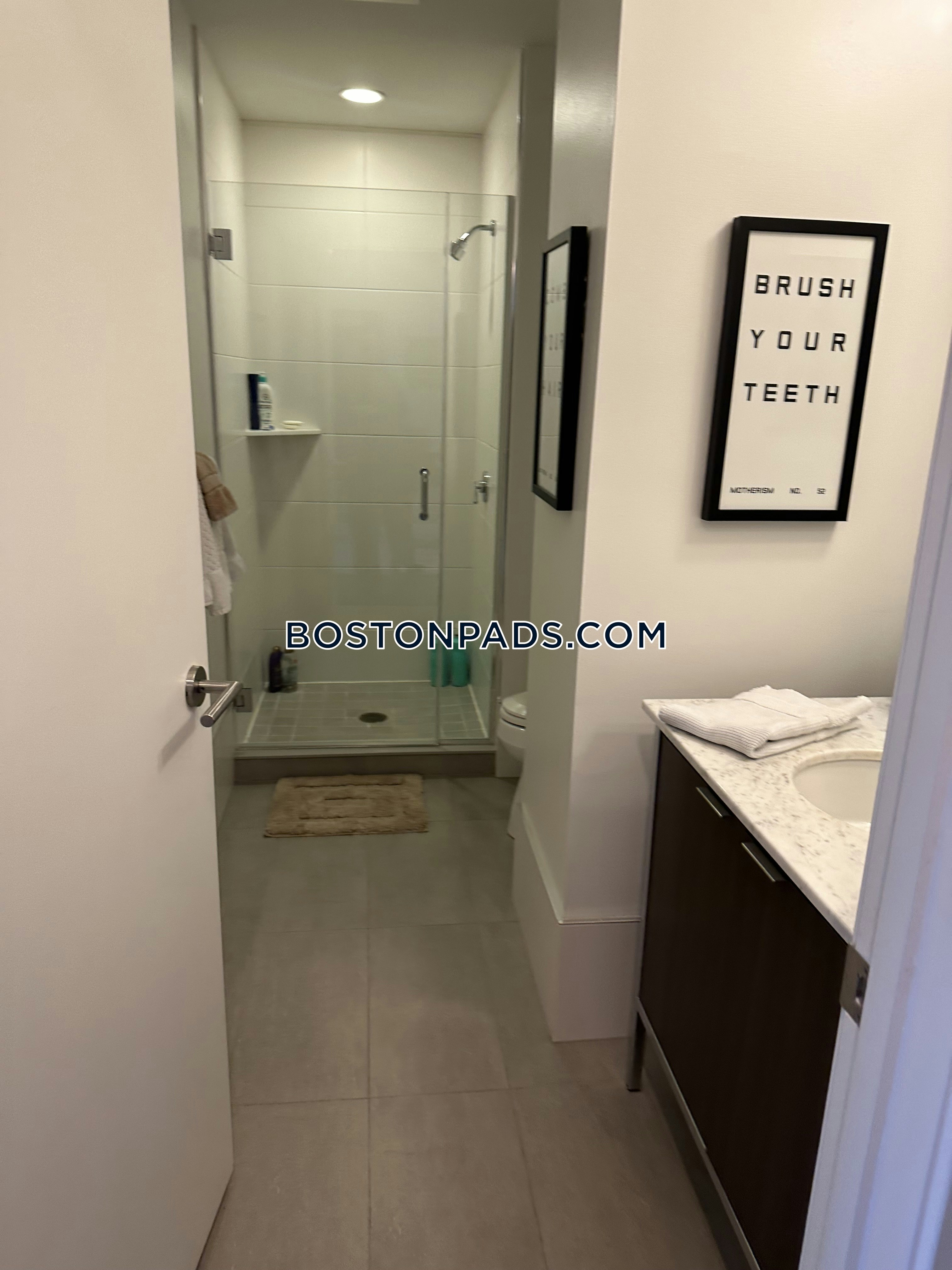 The Lofts at Atlantic Wharf Photo 29