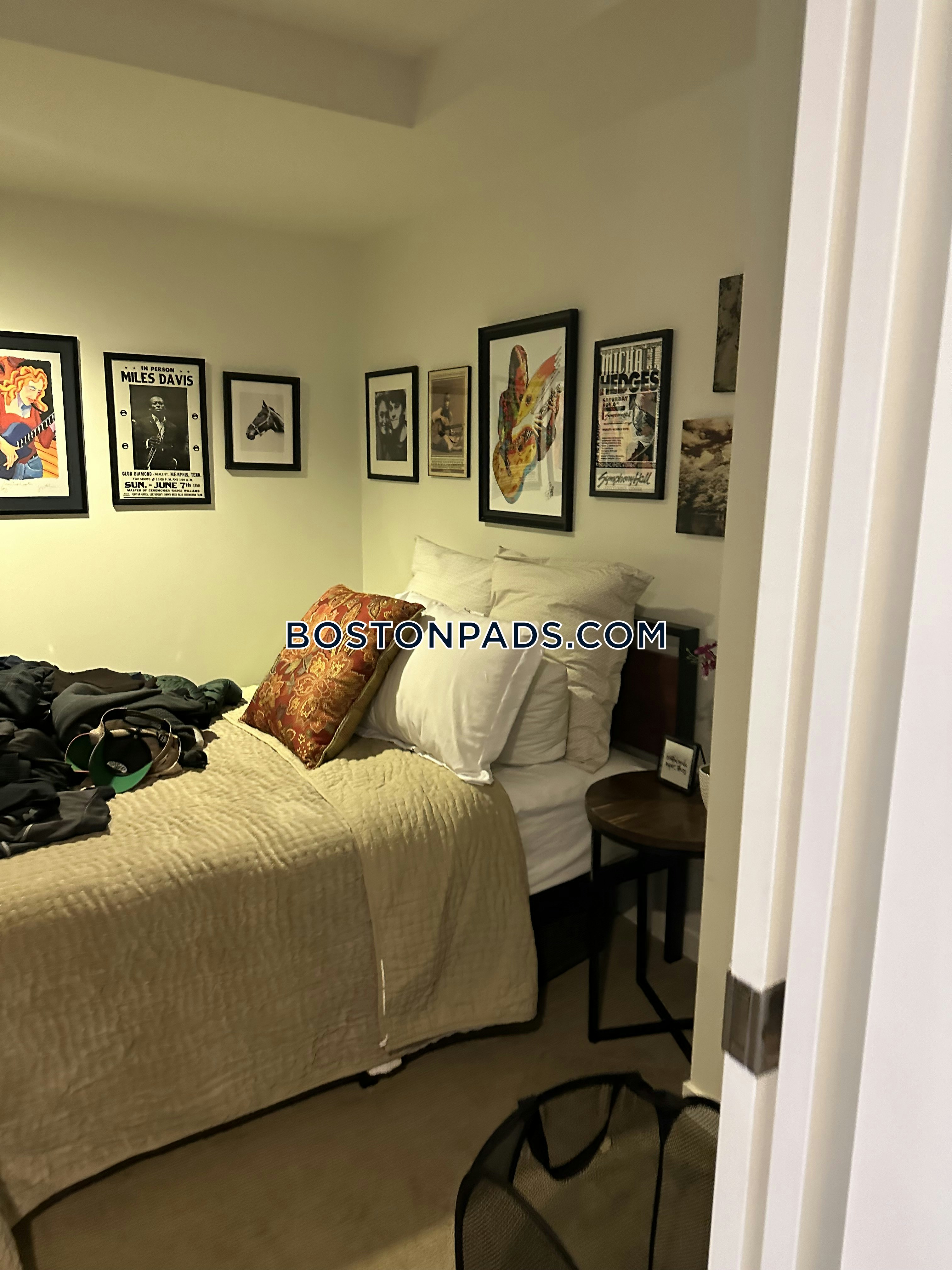 The Lofts at Atlantic Wharf Photo 28