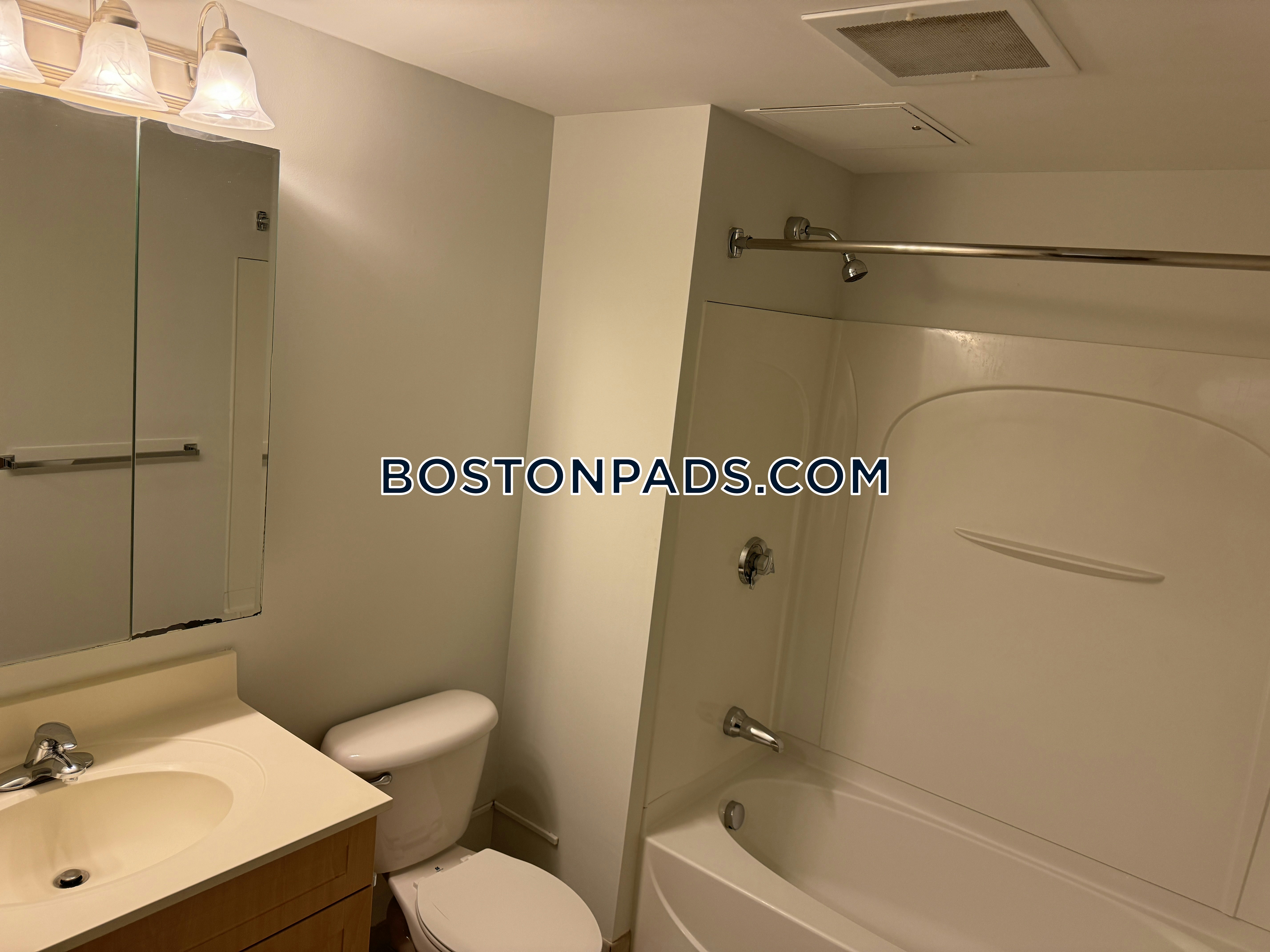 Neponset Landing Photo 29