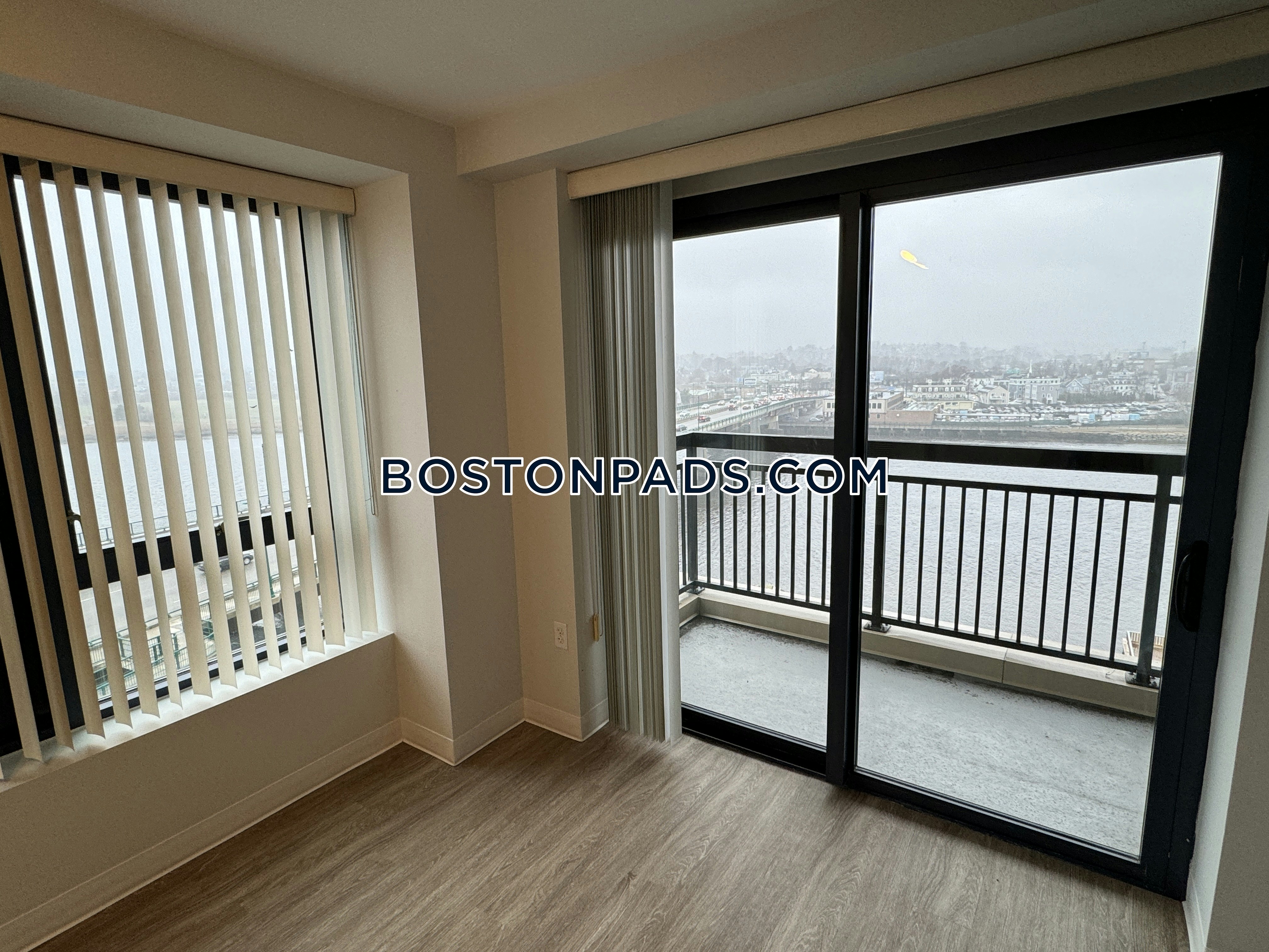 Neponset Landing Photo 16