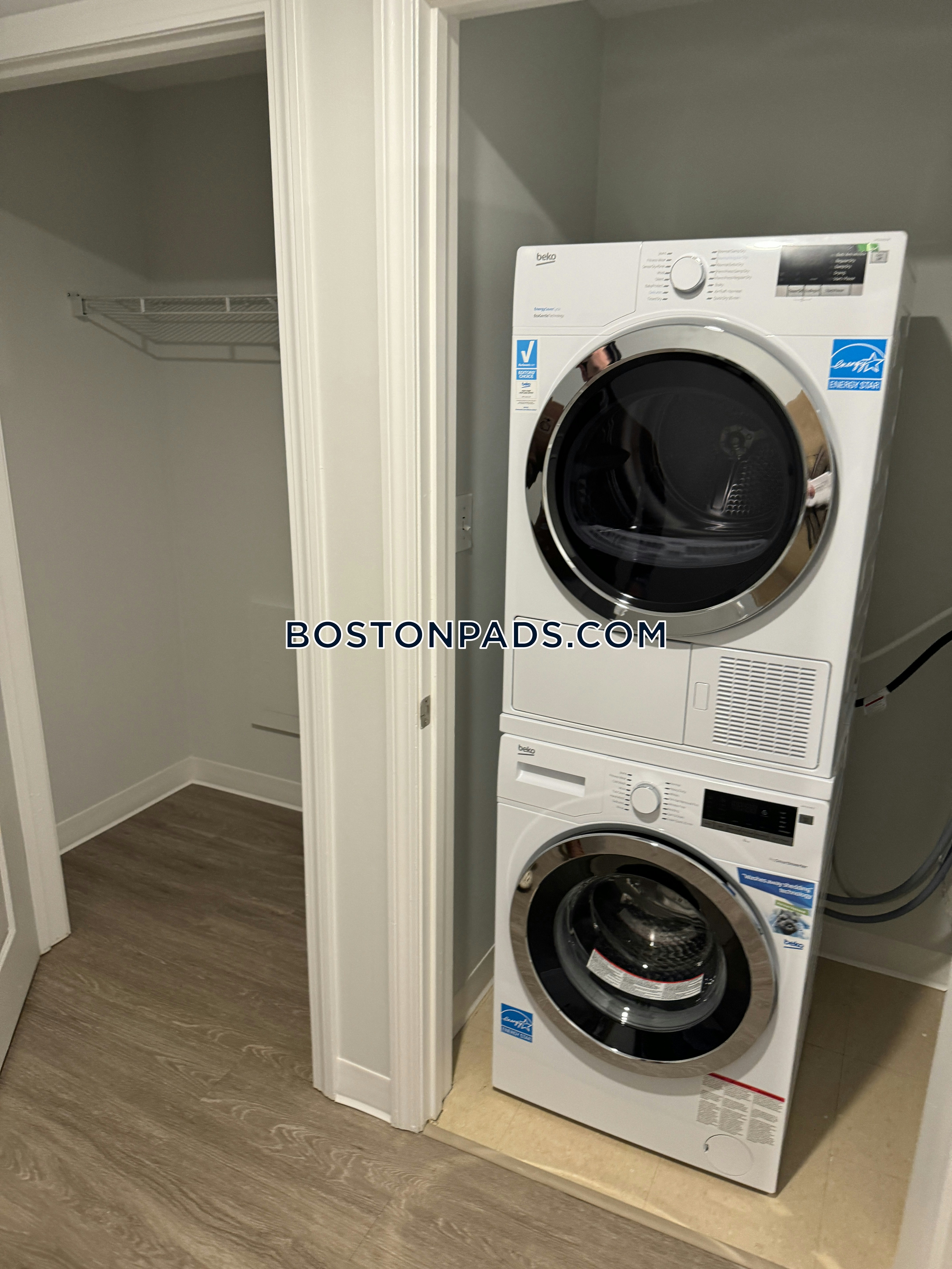 Neponset Landing Photo 31