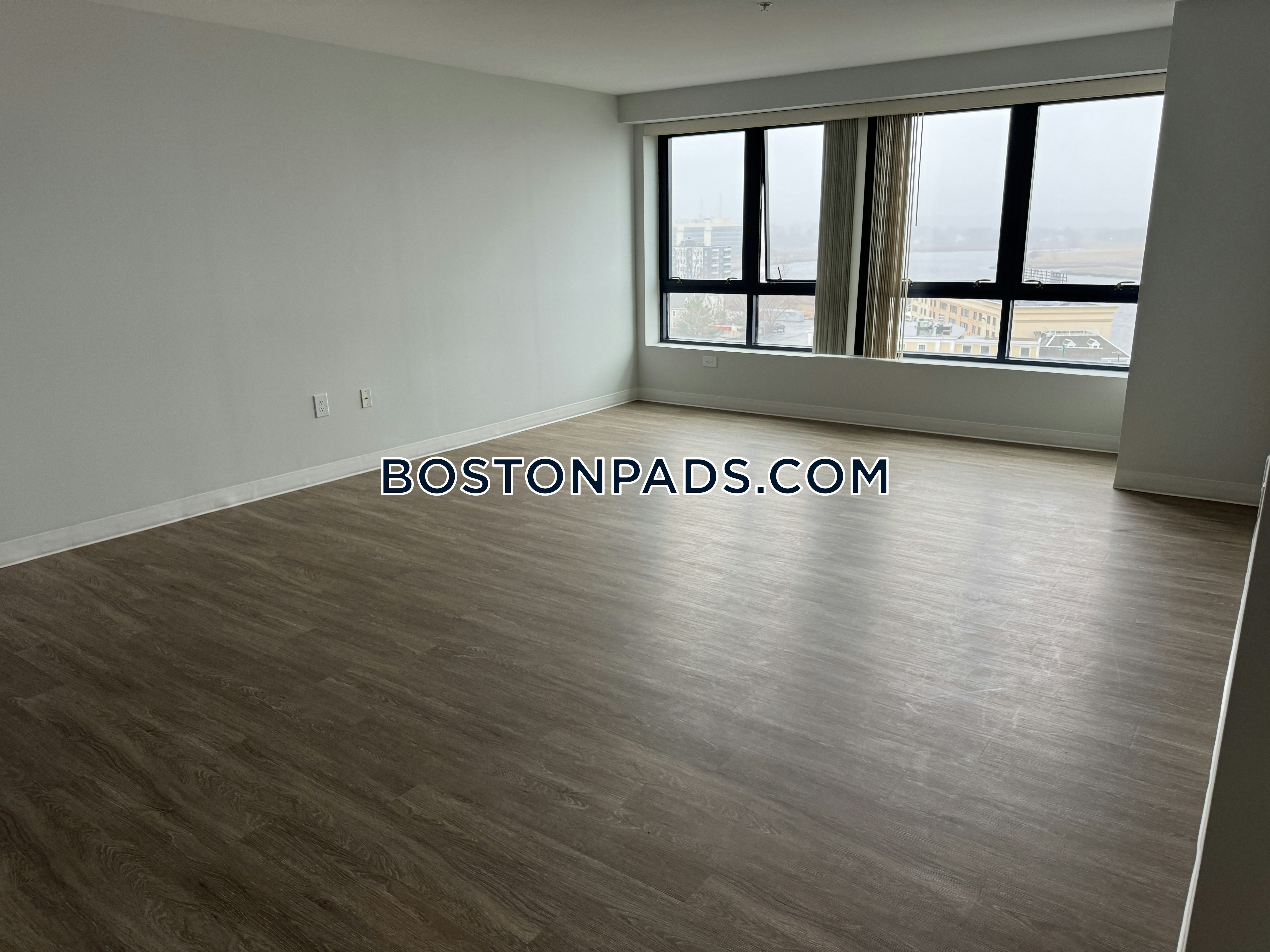 Neponset Landing Photo 15