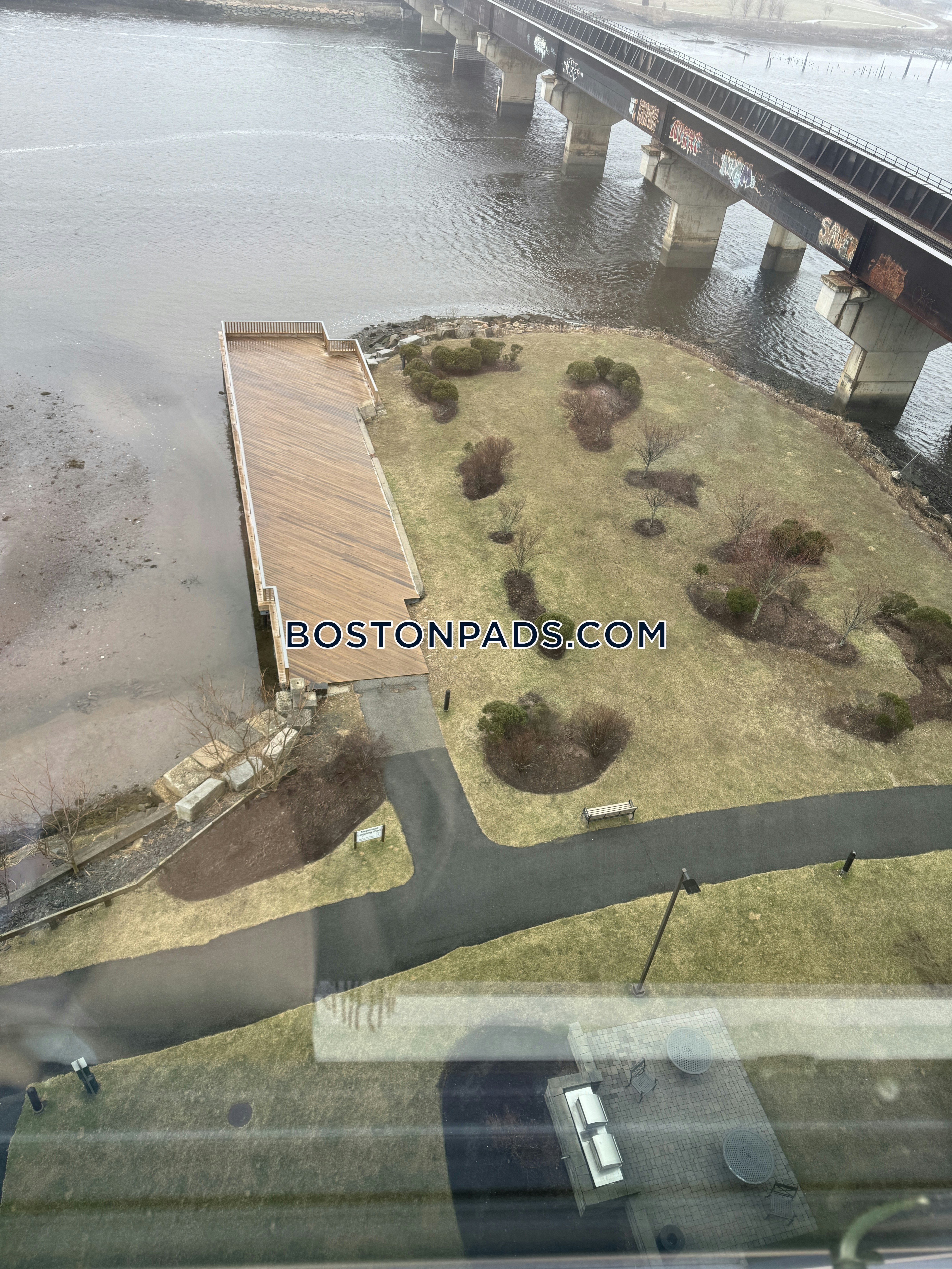 Neponset Landing Photo 5