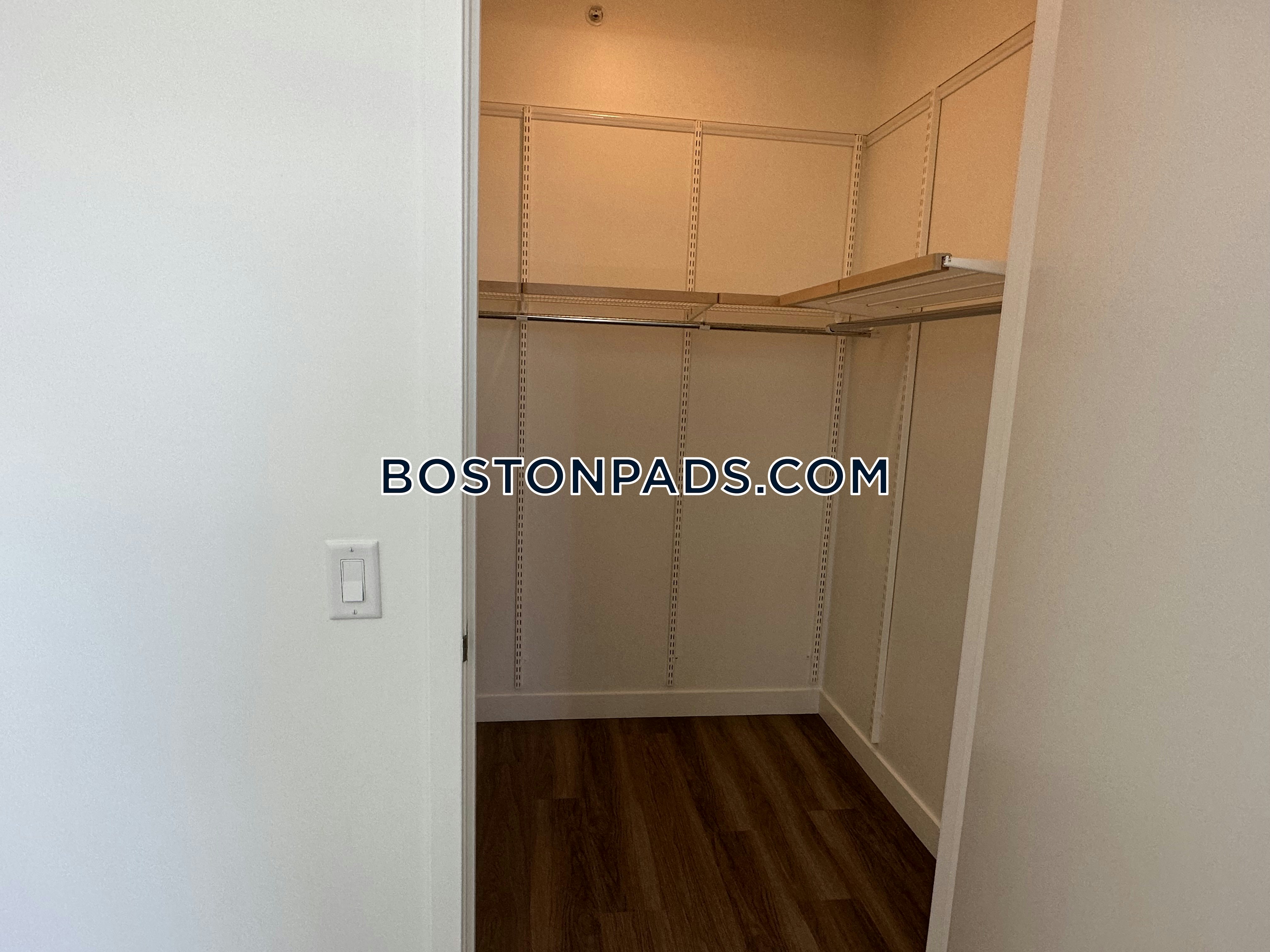 Hub 50 House Photo 85