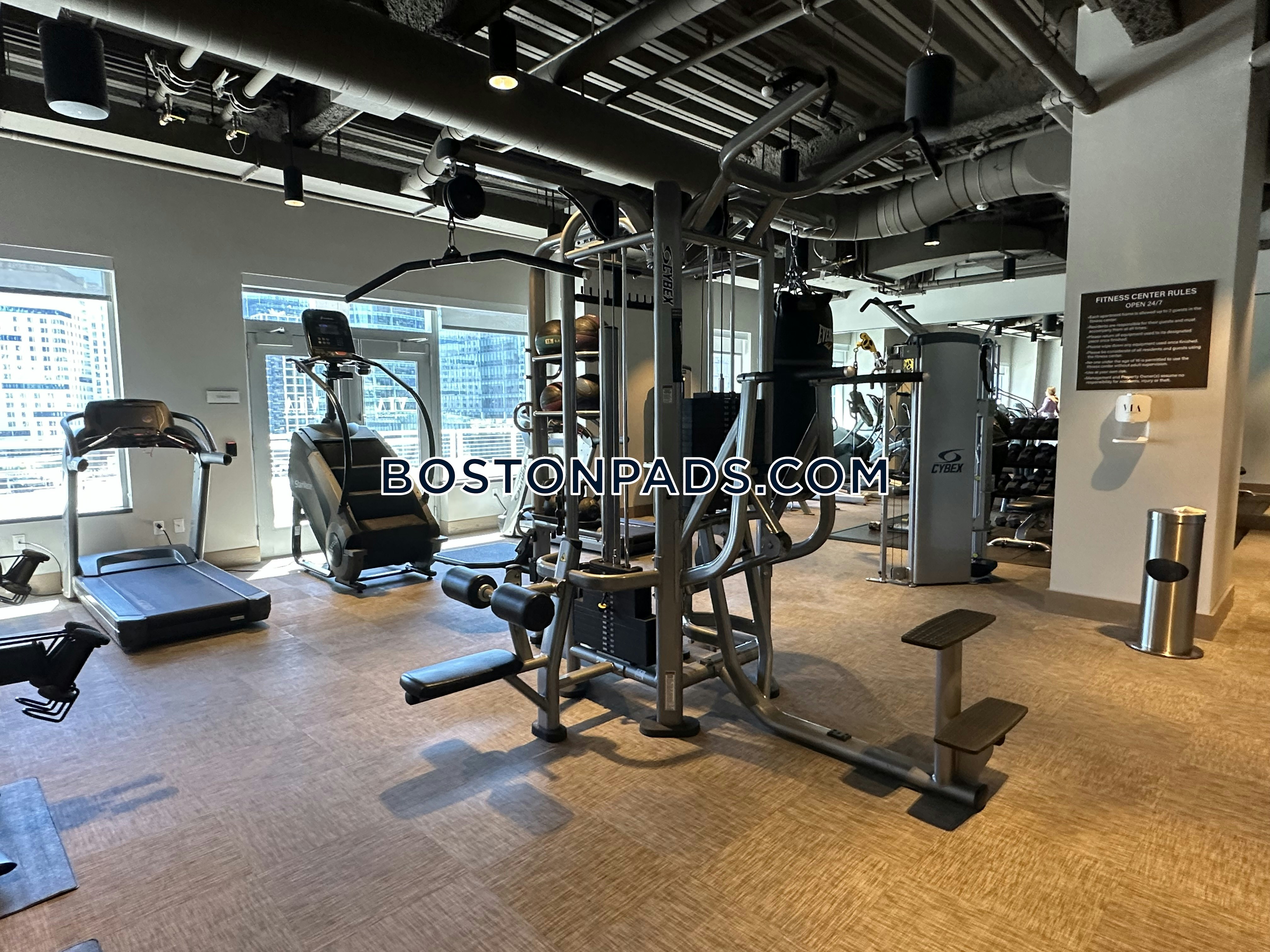 Via Seaport Photo 29