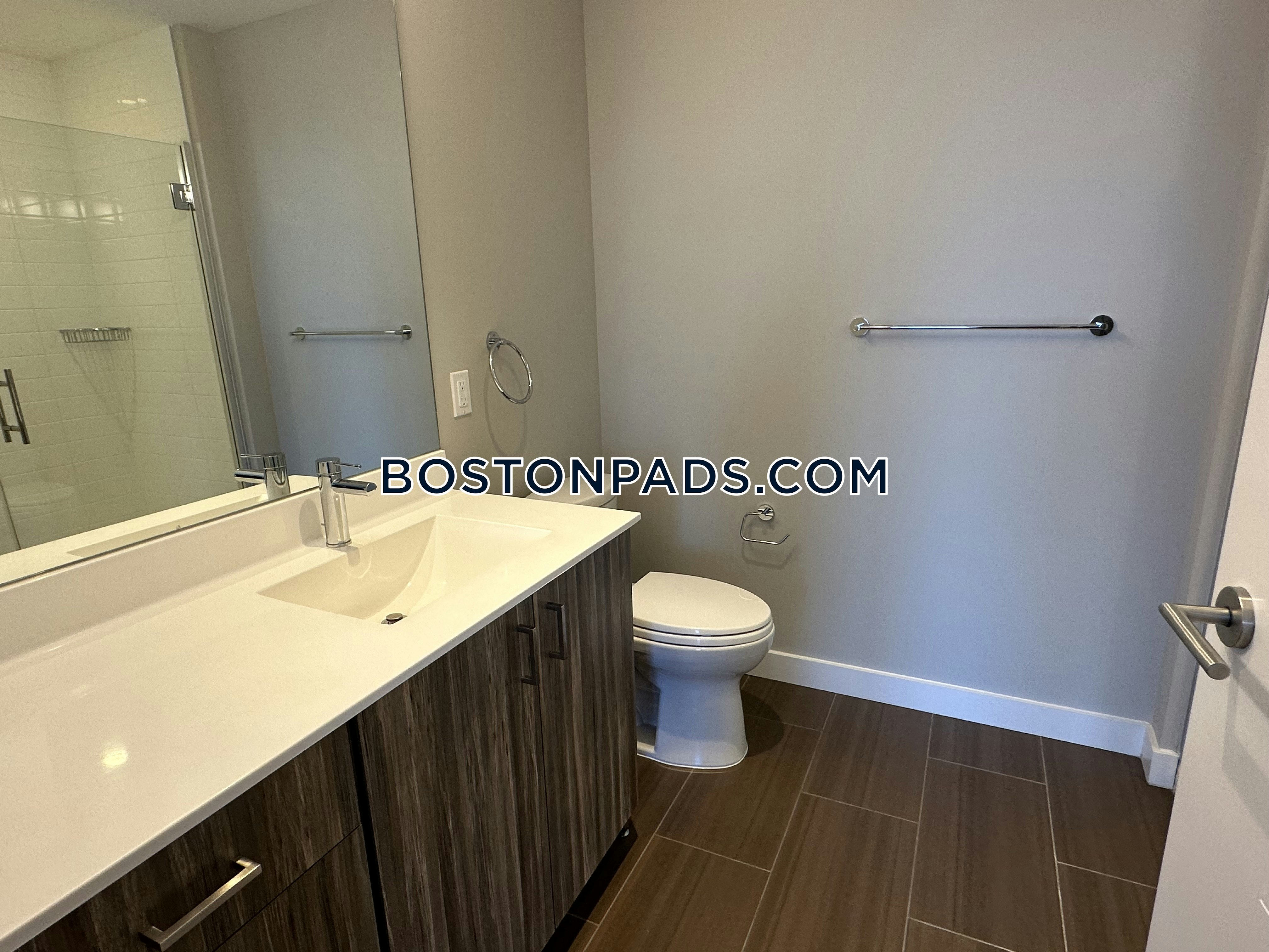 Via Seaport Photo 102