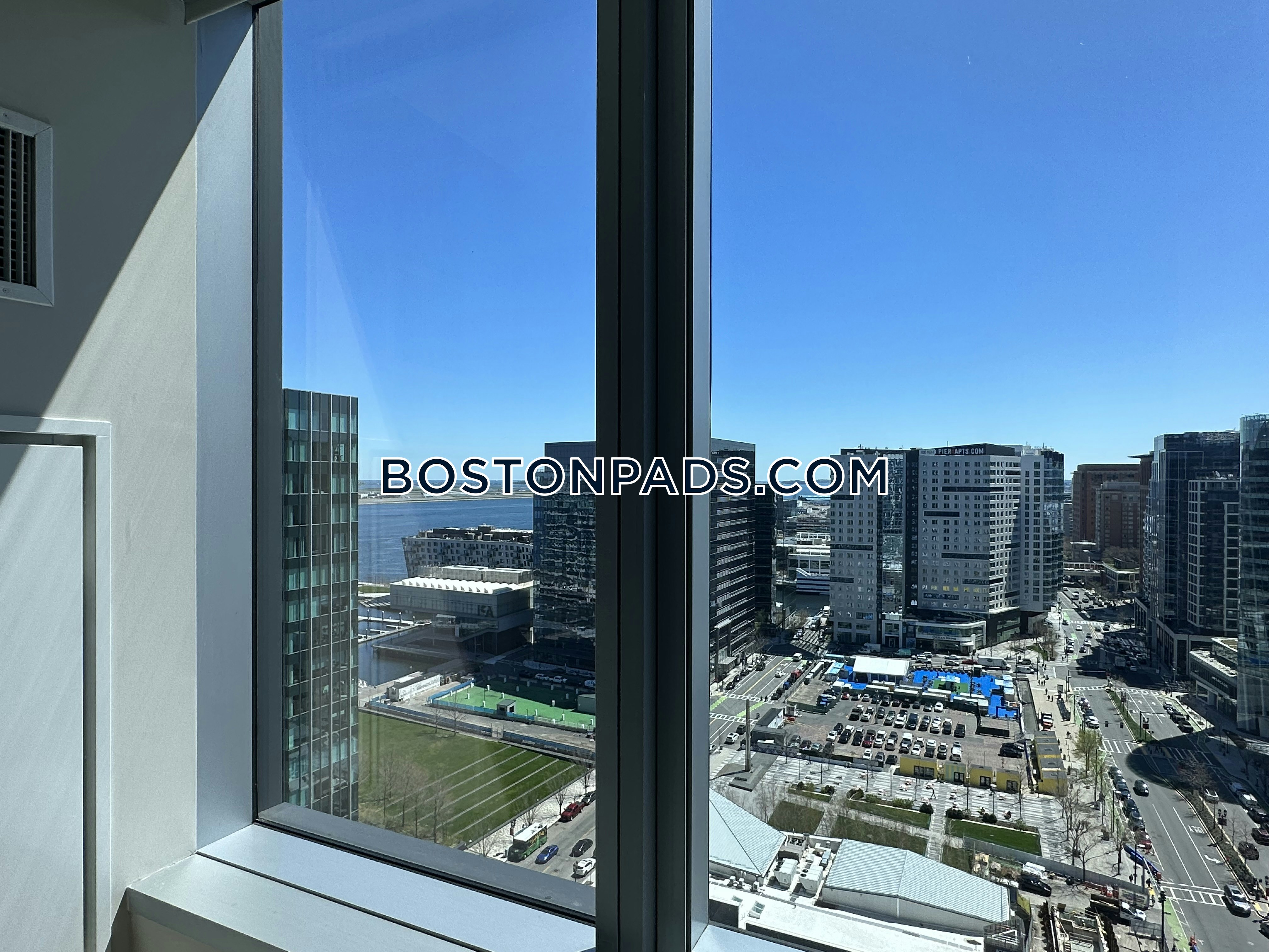 Via Seaport Photo 18