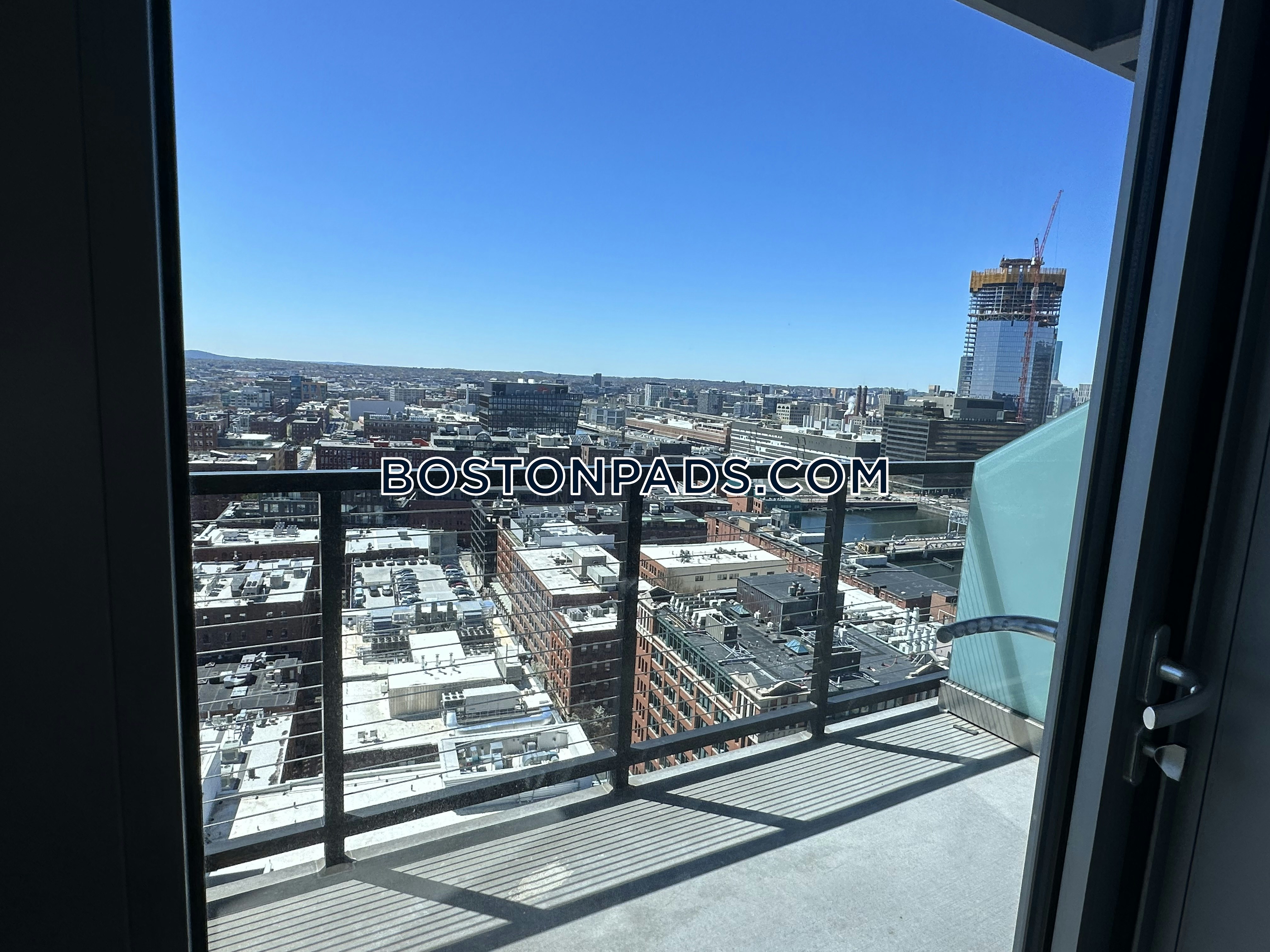 Via Seaport Photo 20