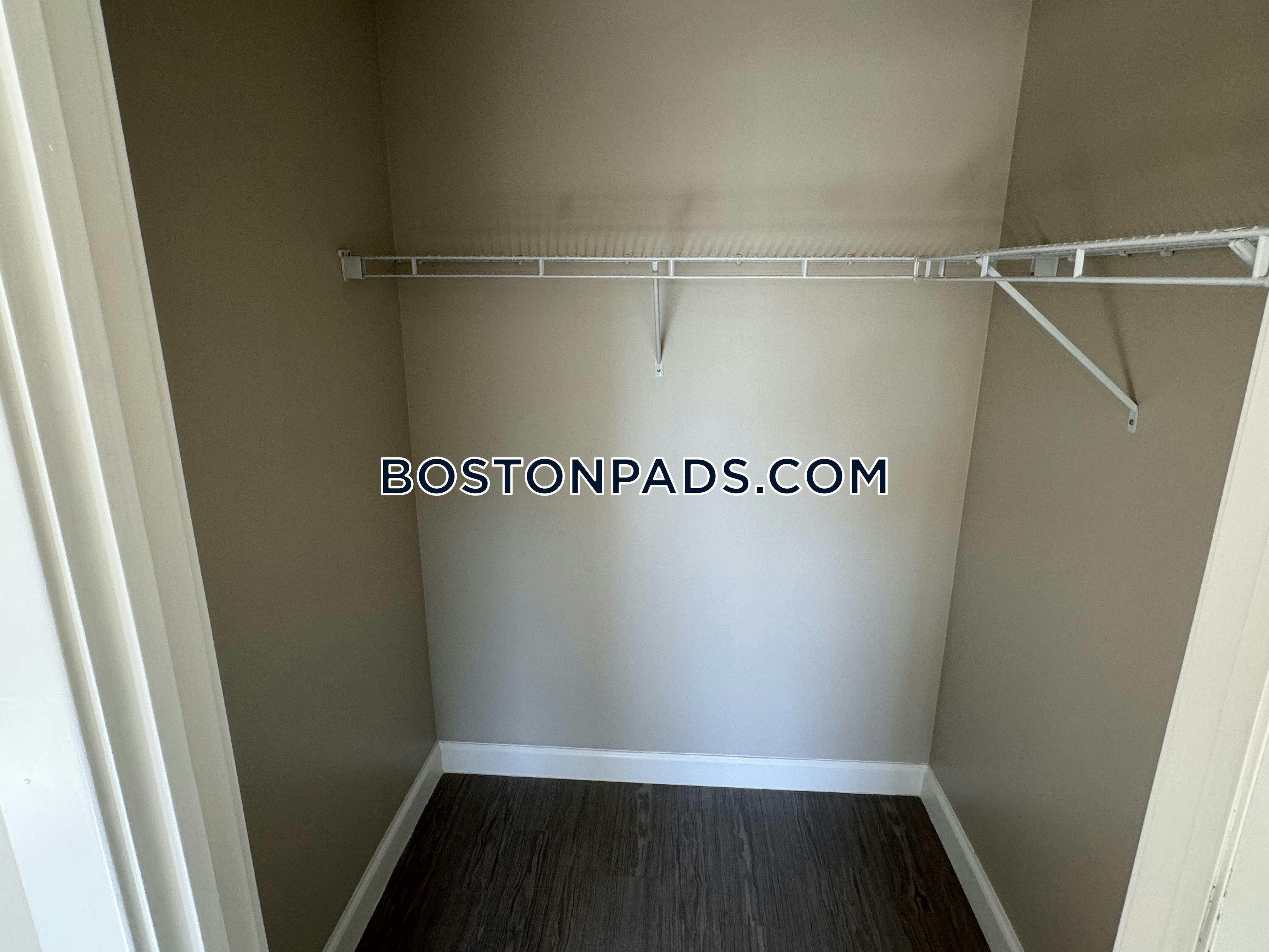 Flats on First Photo 73