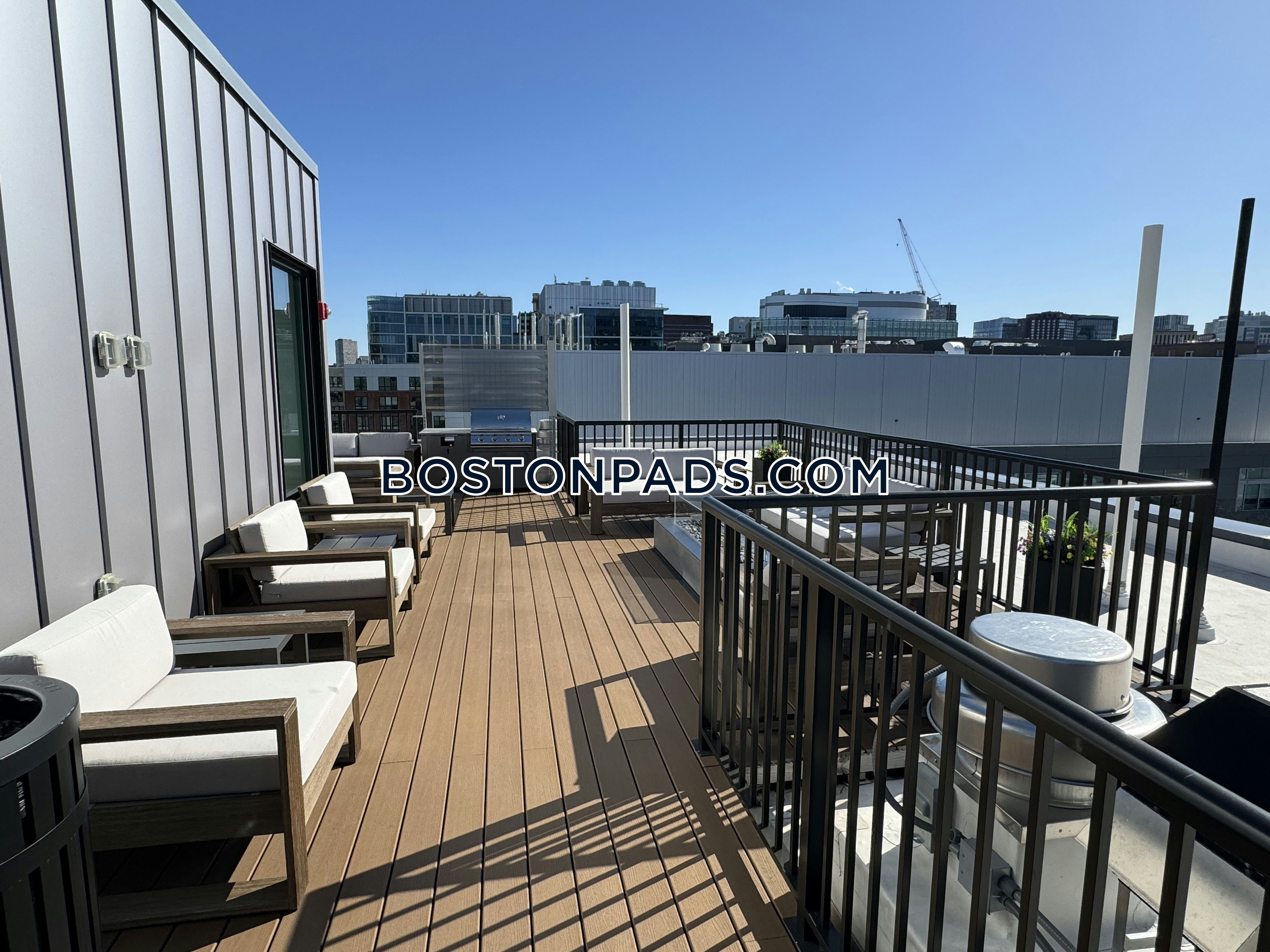 Flats on First Photo 33