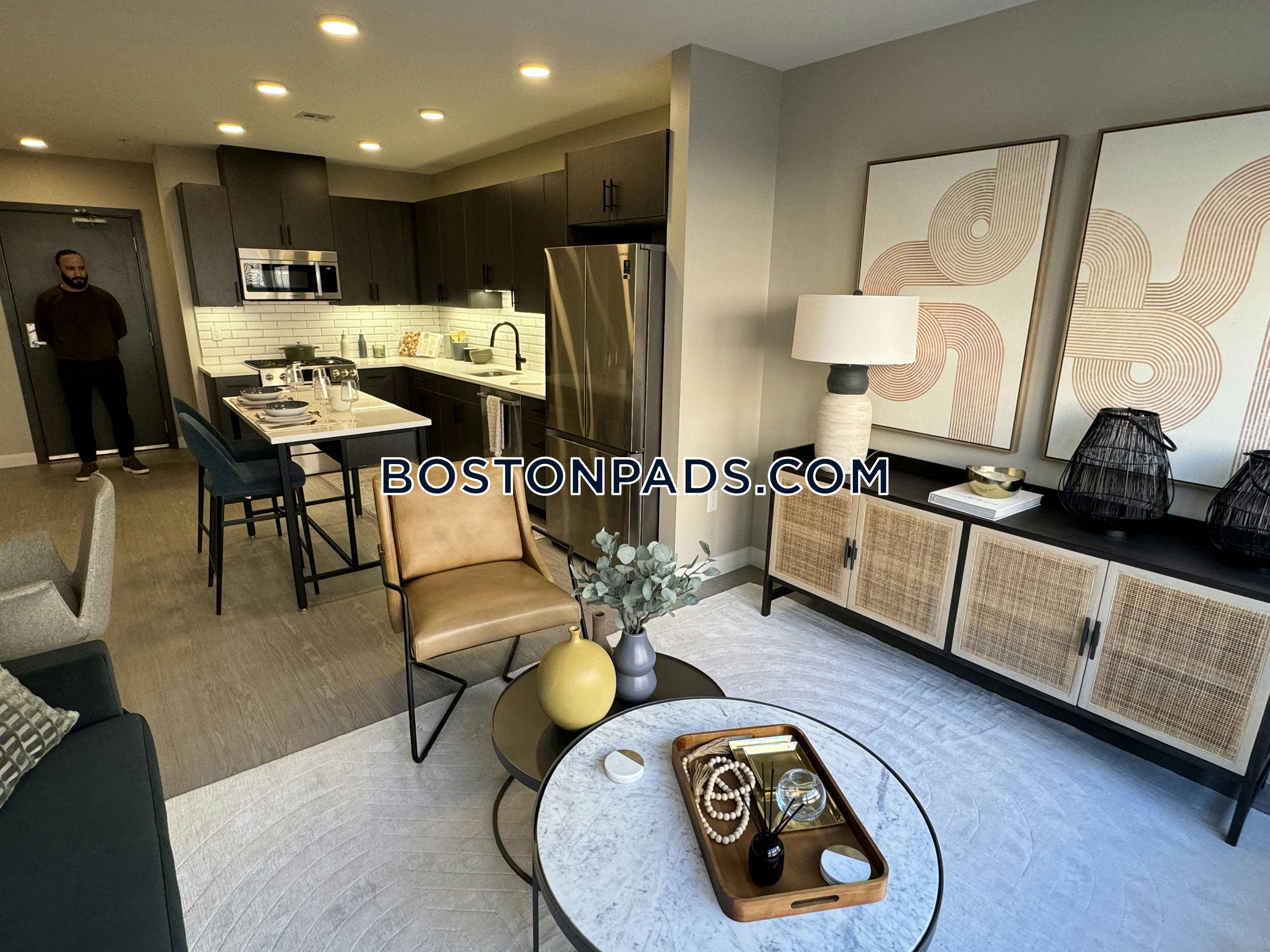 Flats on First Photo 39