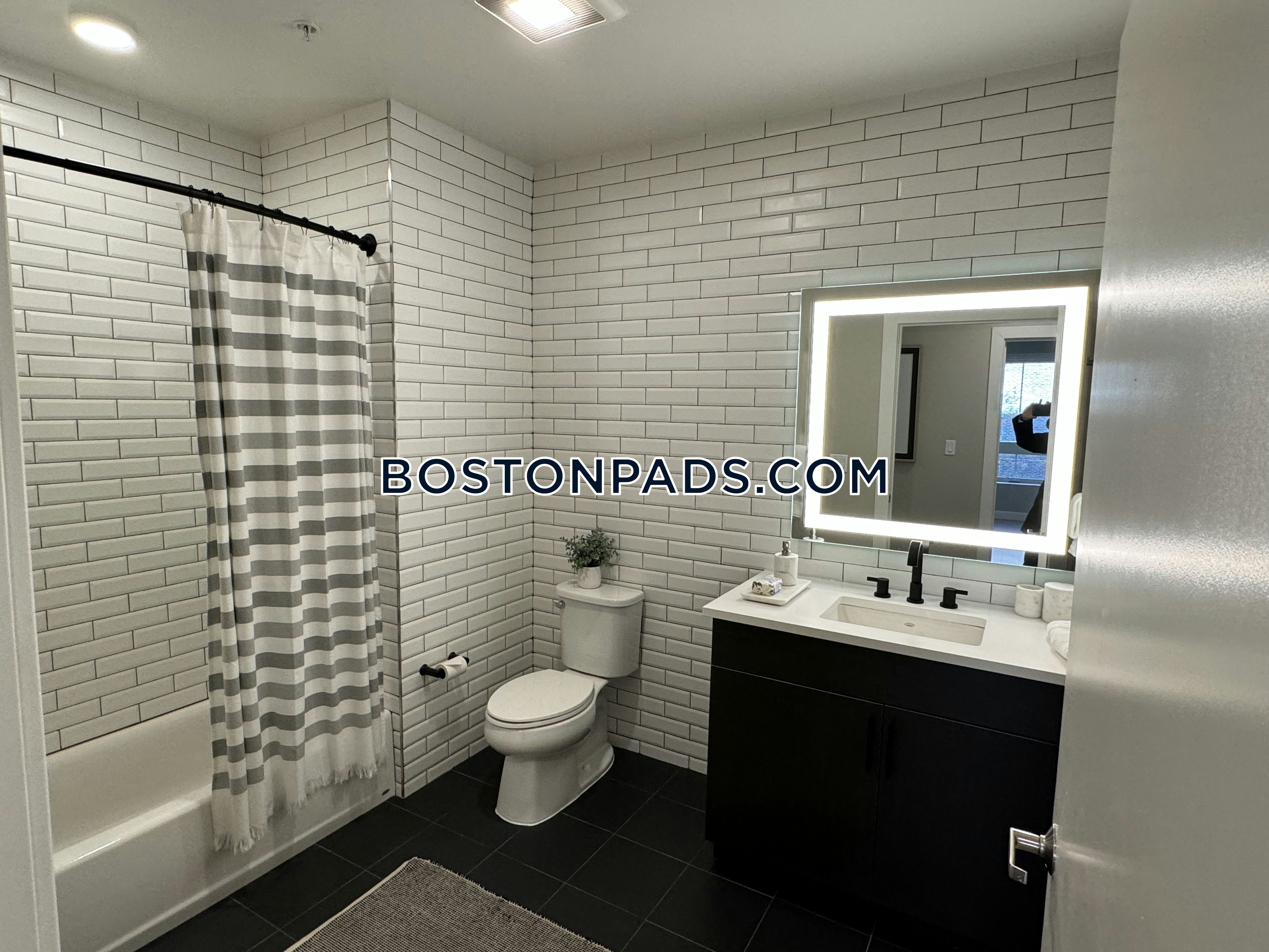 Flats on First Photo 45