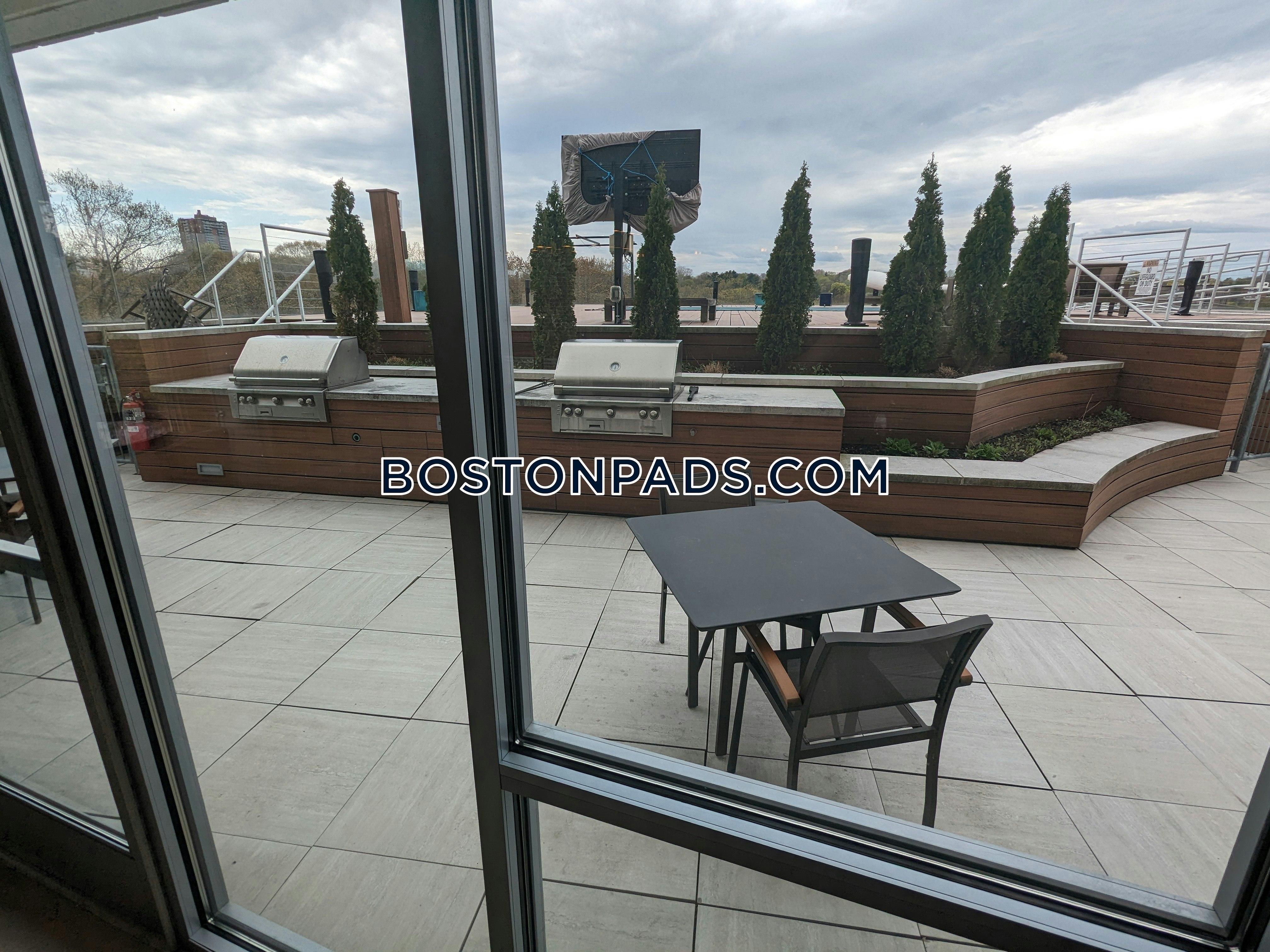 101 South Huntington Ave. Photo 4