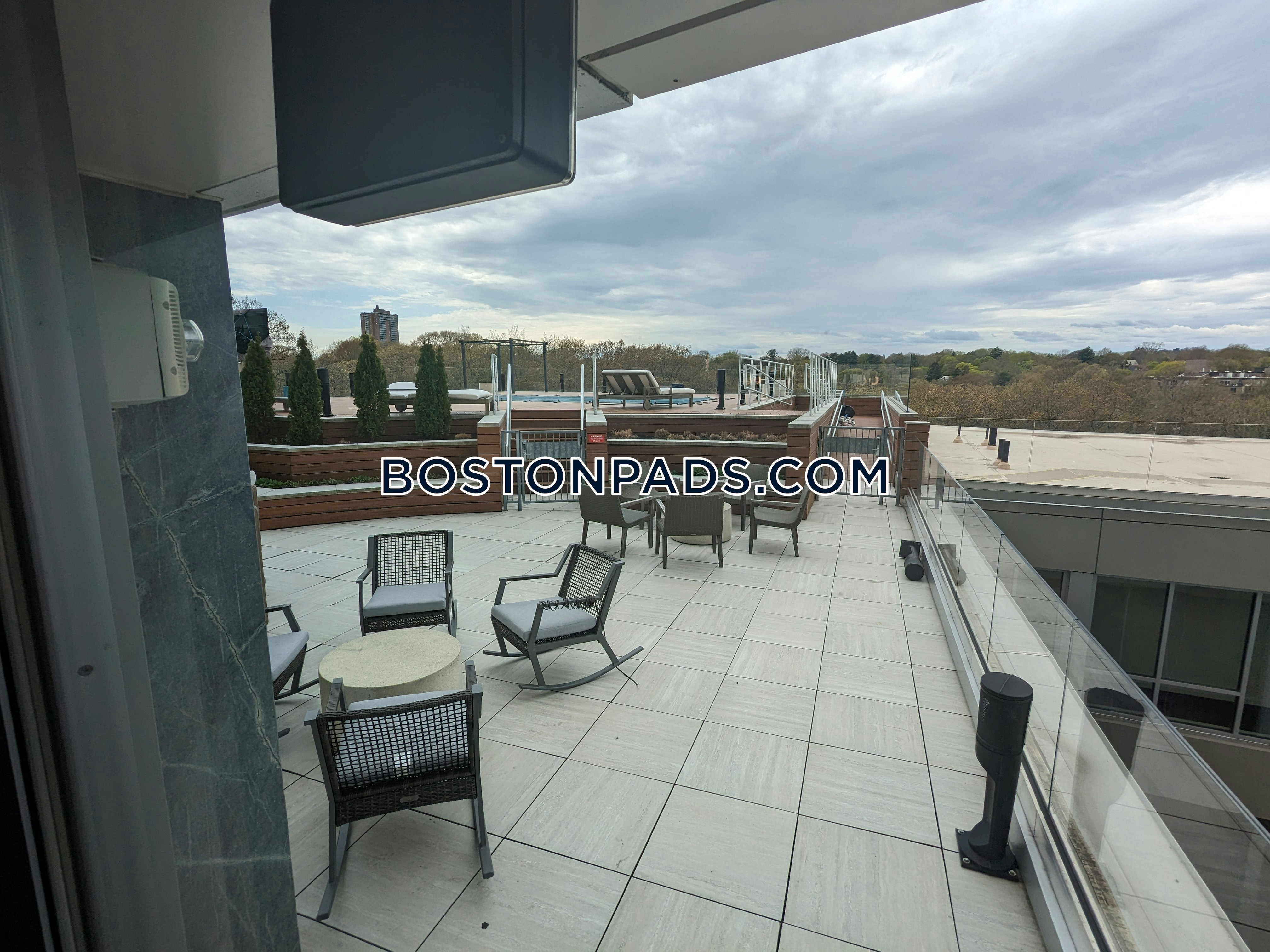 101 South Huntington Ave. Photo 3