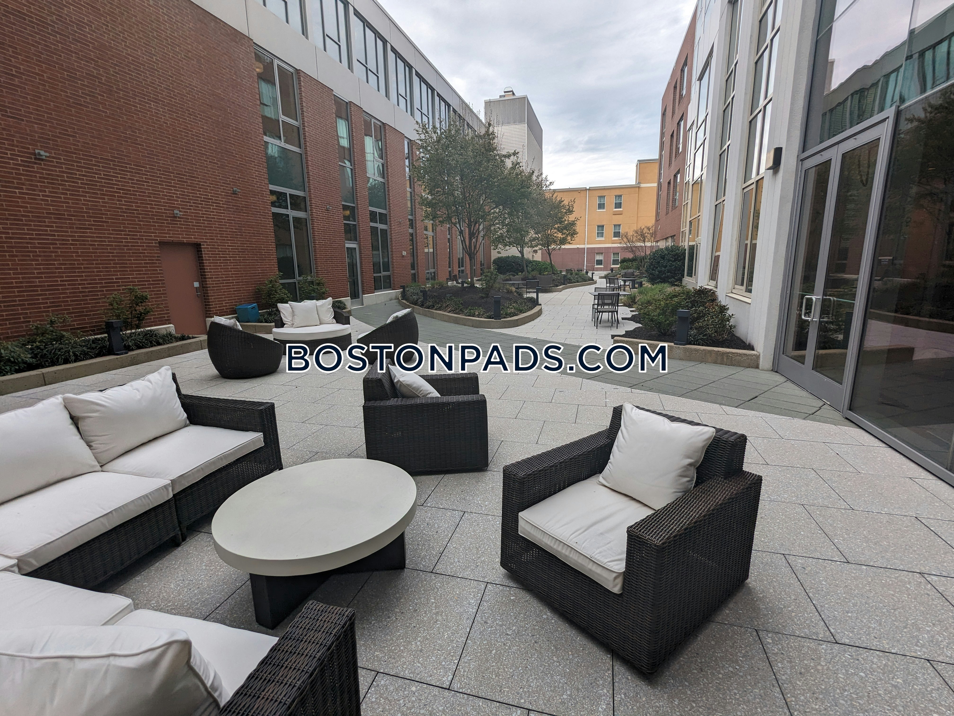 101 South Huntington Ave. Photo 13