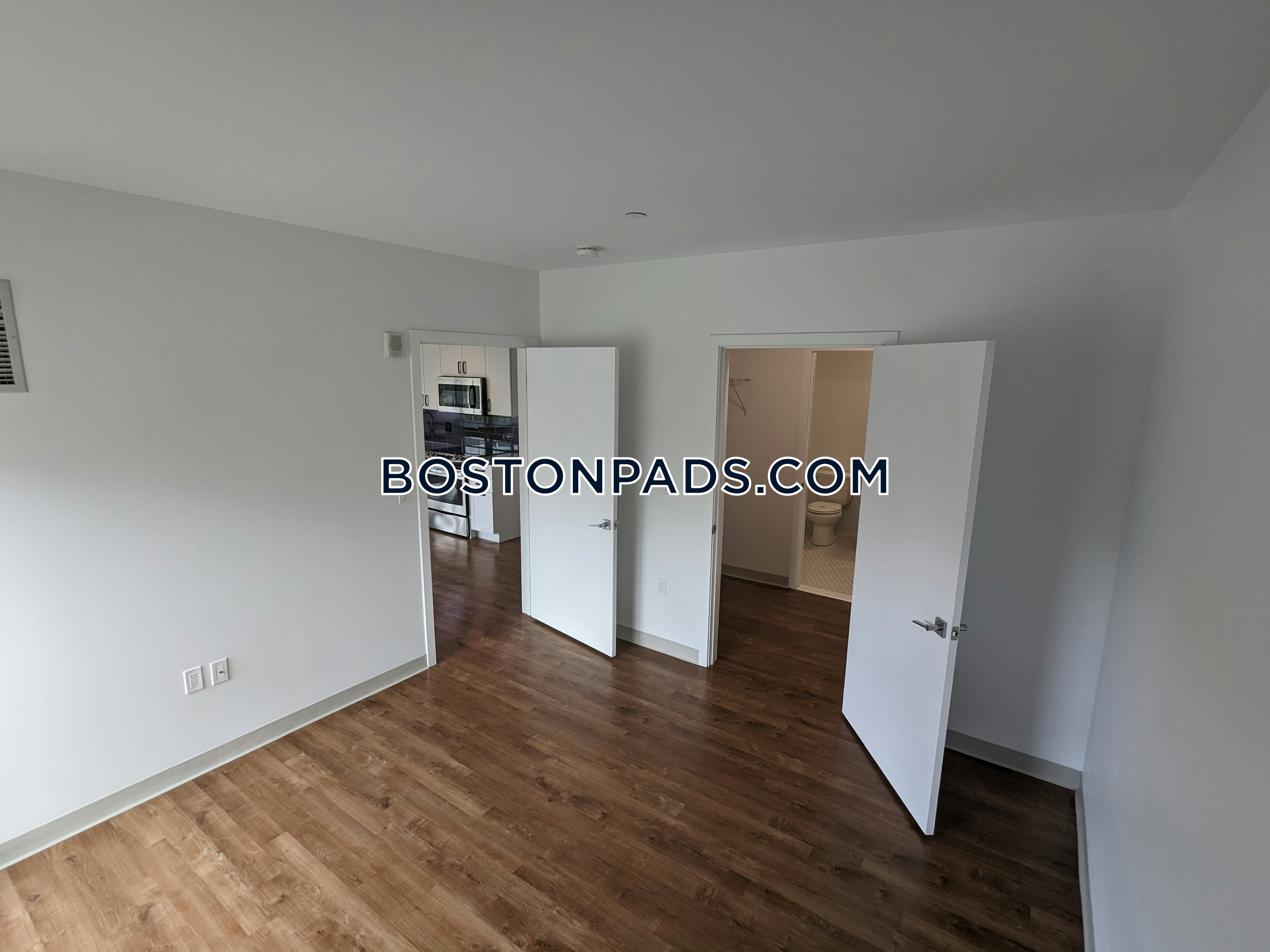 101 South Huntington Ave. Photo 115