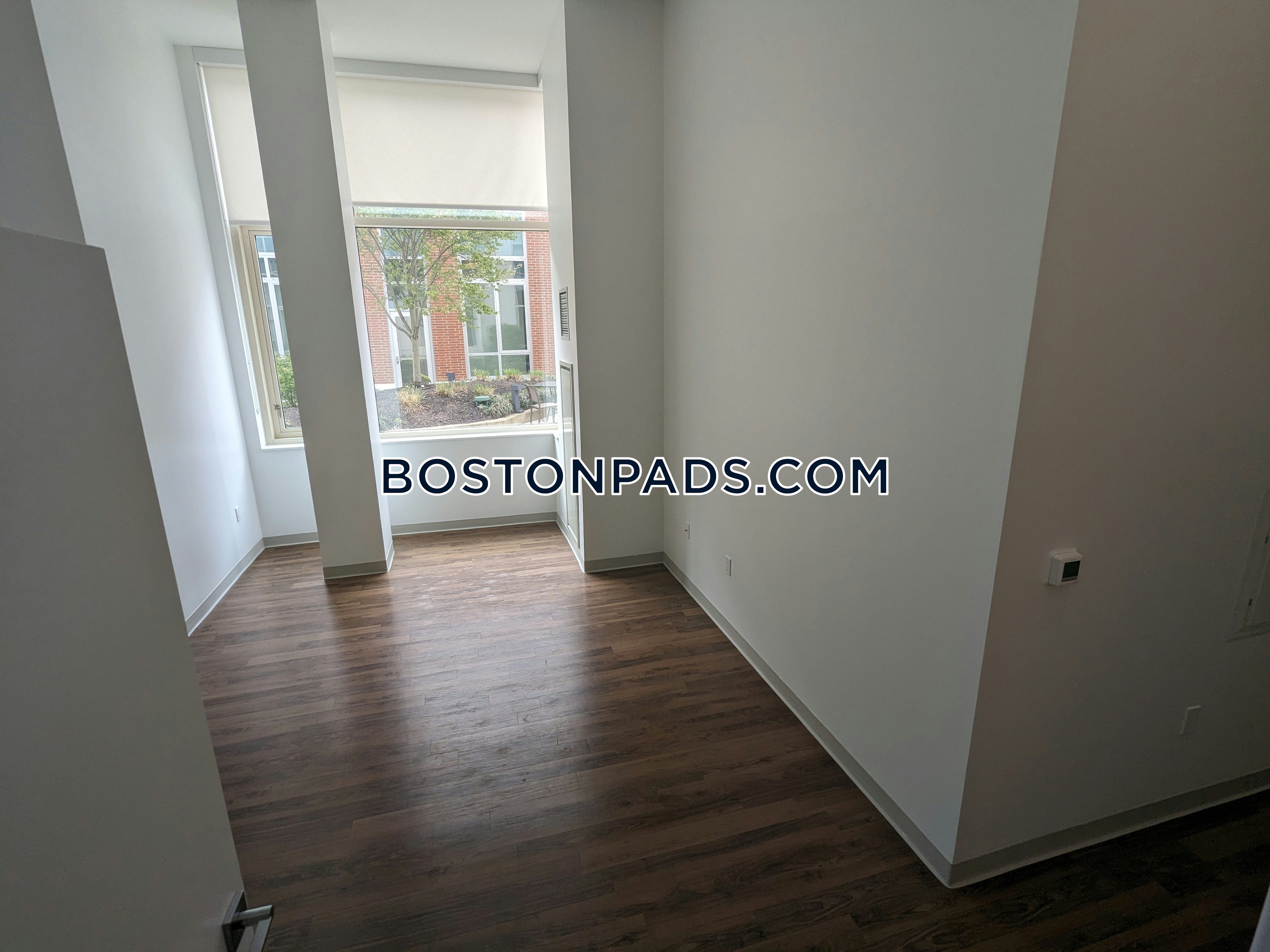 101 South Huntington Ave. Photo 113