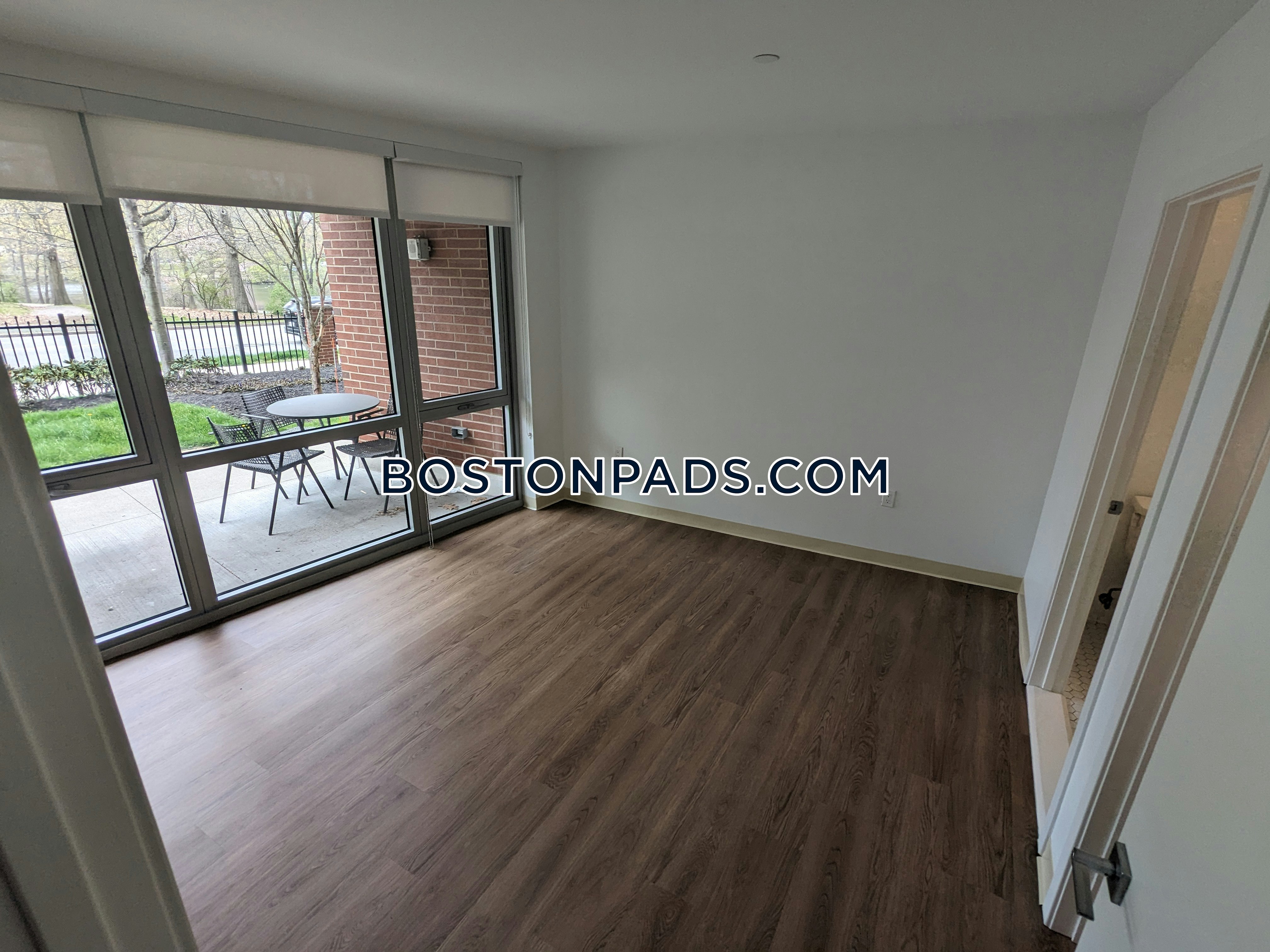 101 South Huntington Ave. Photo 108