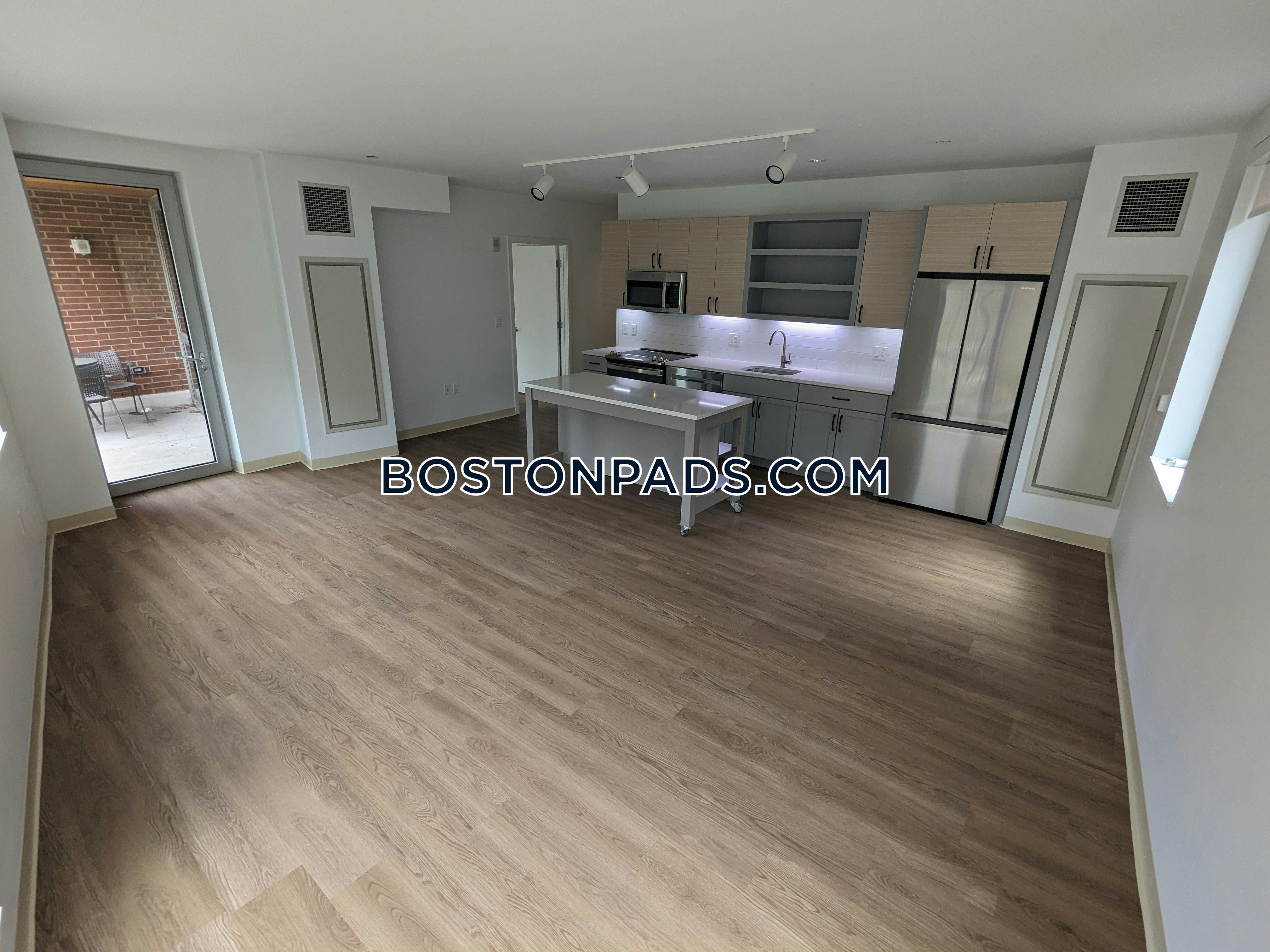 101 South Huntington Ave. Photo 65