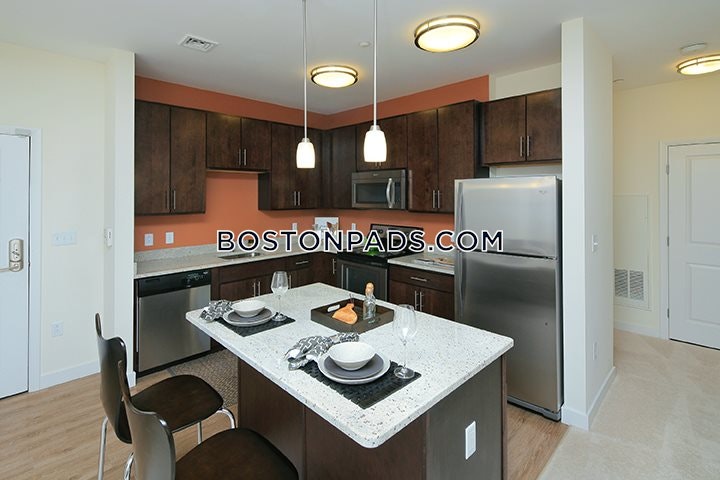 Brigham Square Photo 6