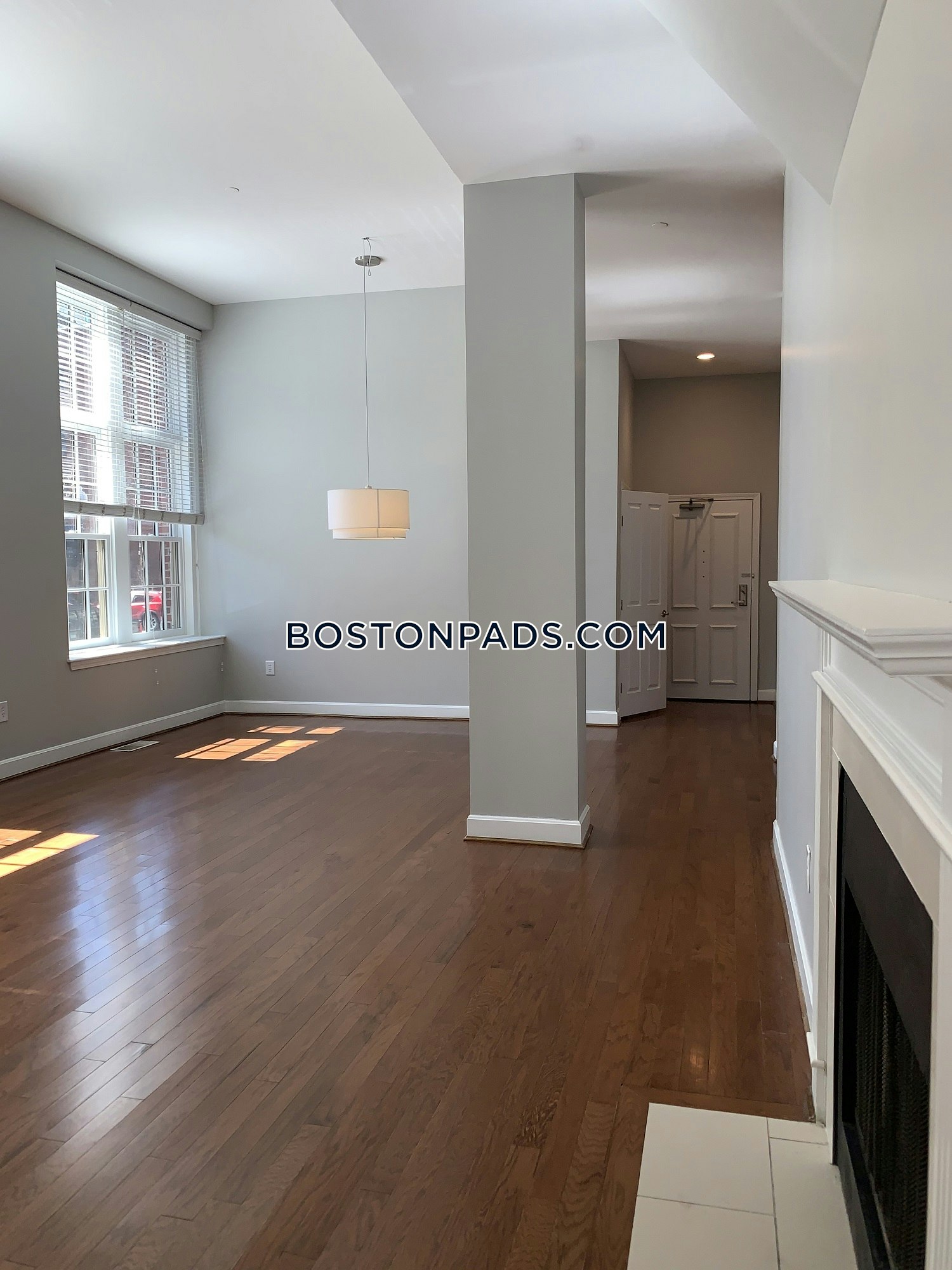 Garrison Square Photo 45