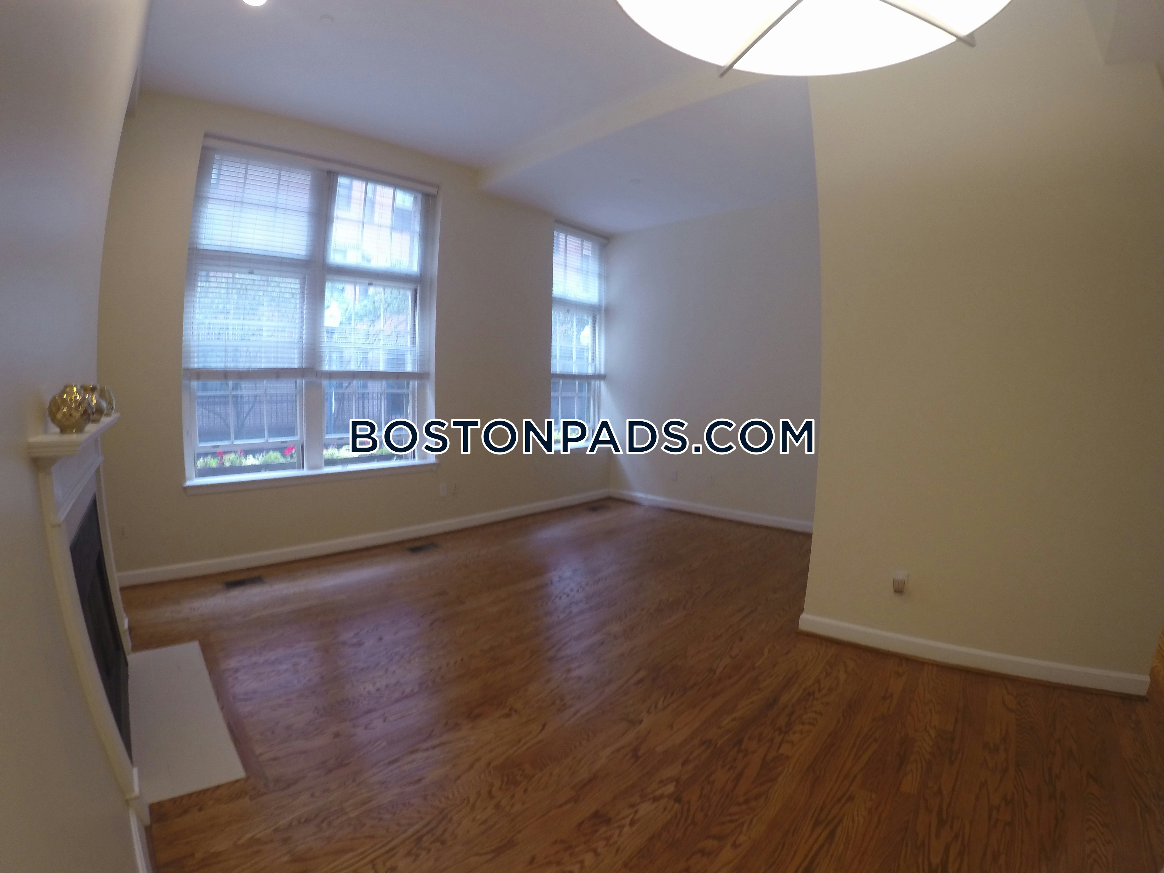 Garrison Square Photo 87