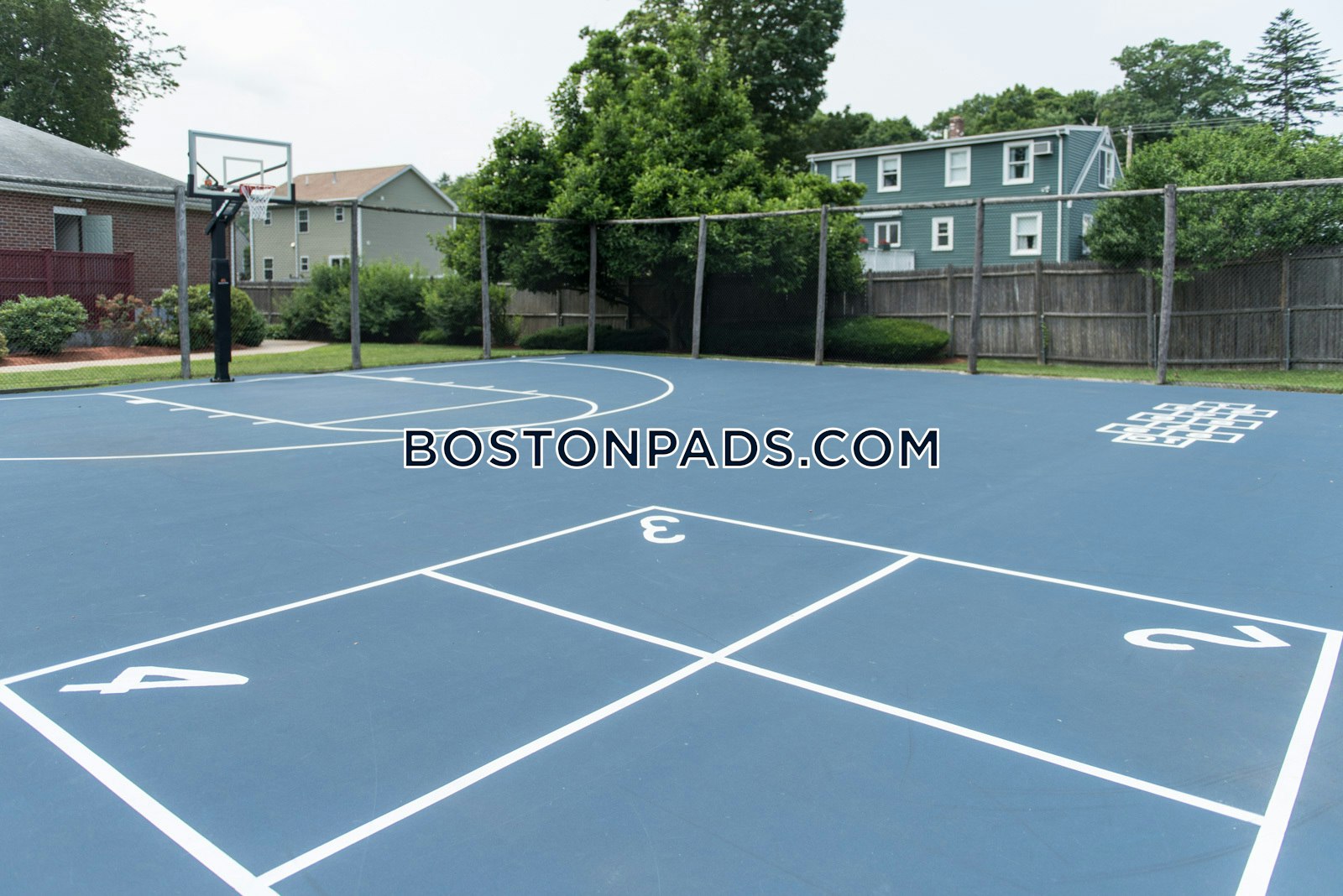 Towne Estates Photo 27