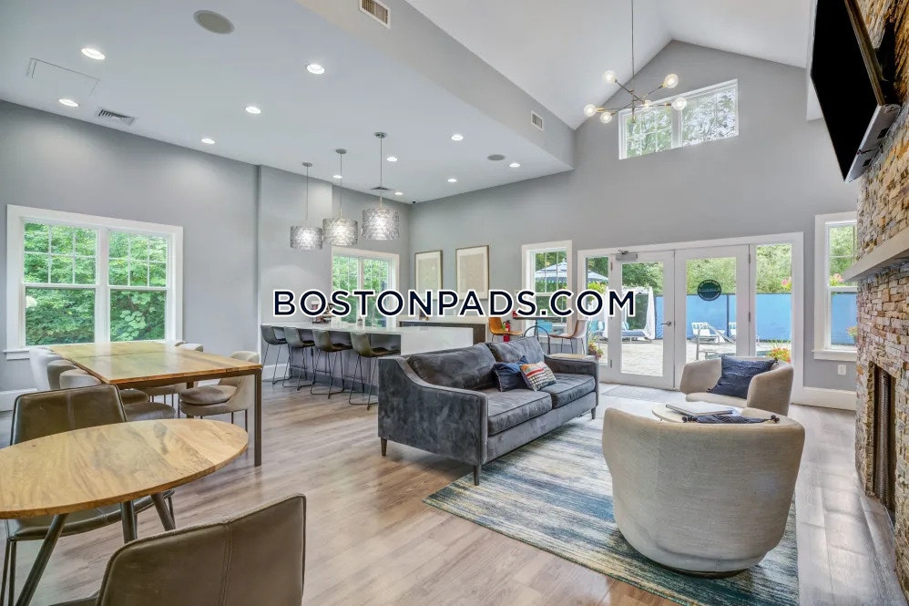 Regency Place Photo 1