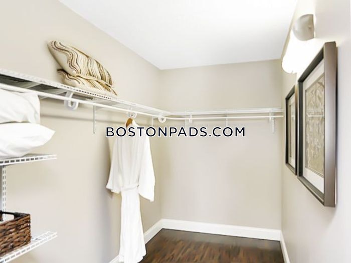 Station 101 Photo 13