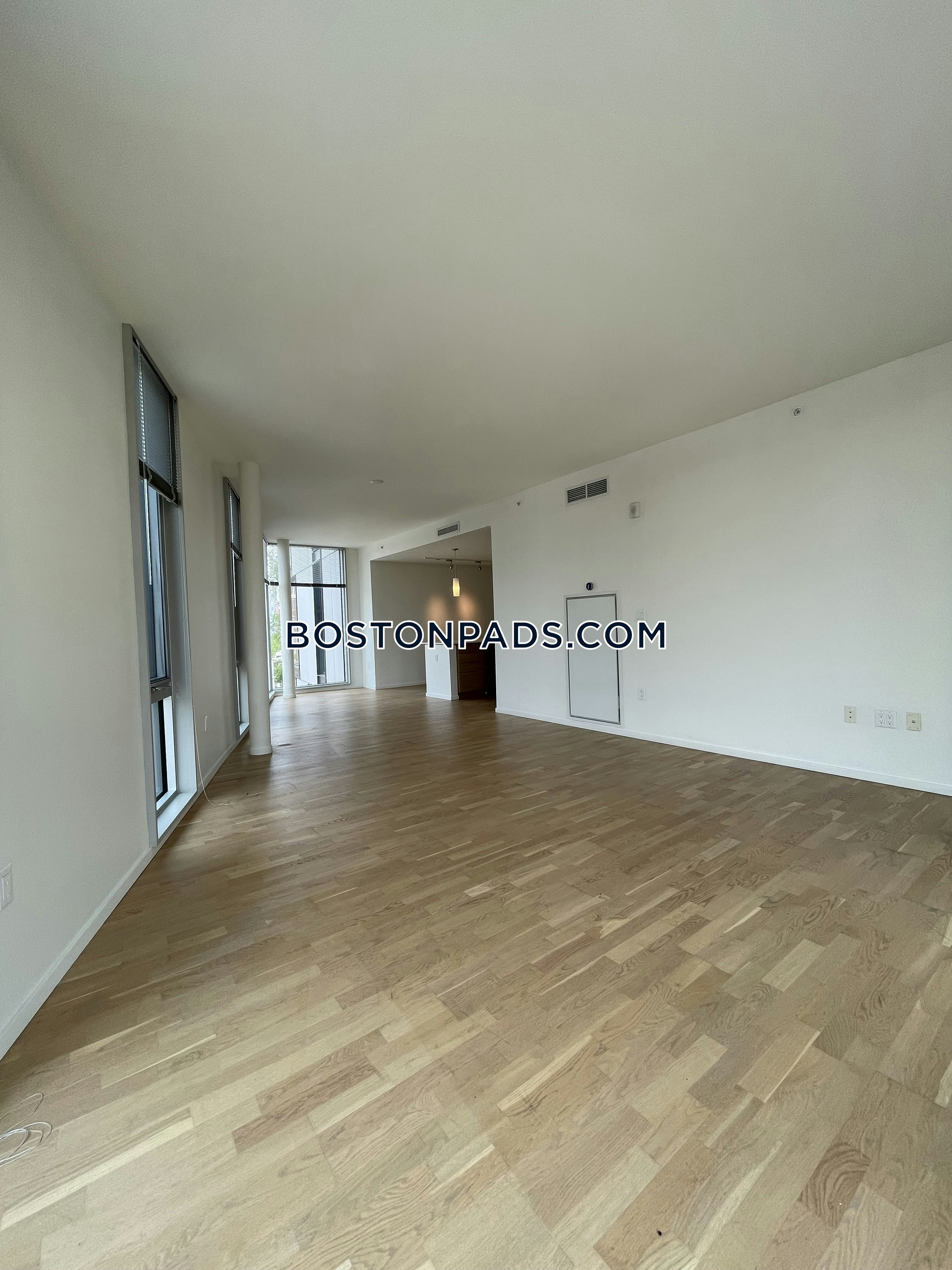 Girard Apartments Photo 122