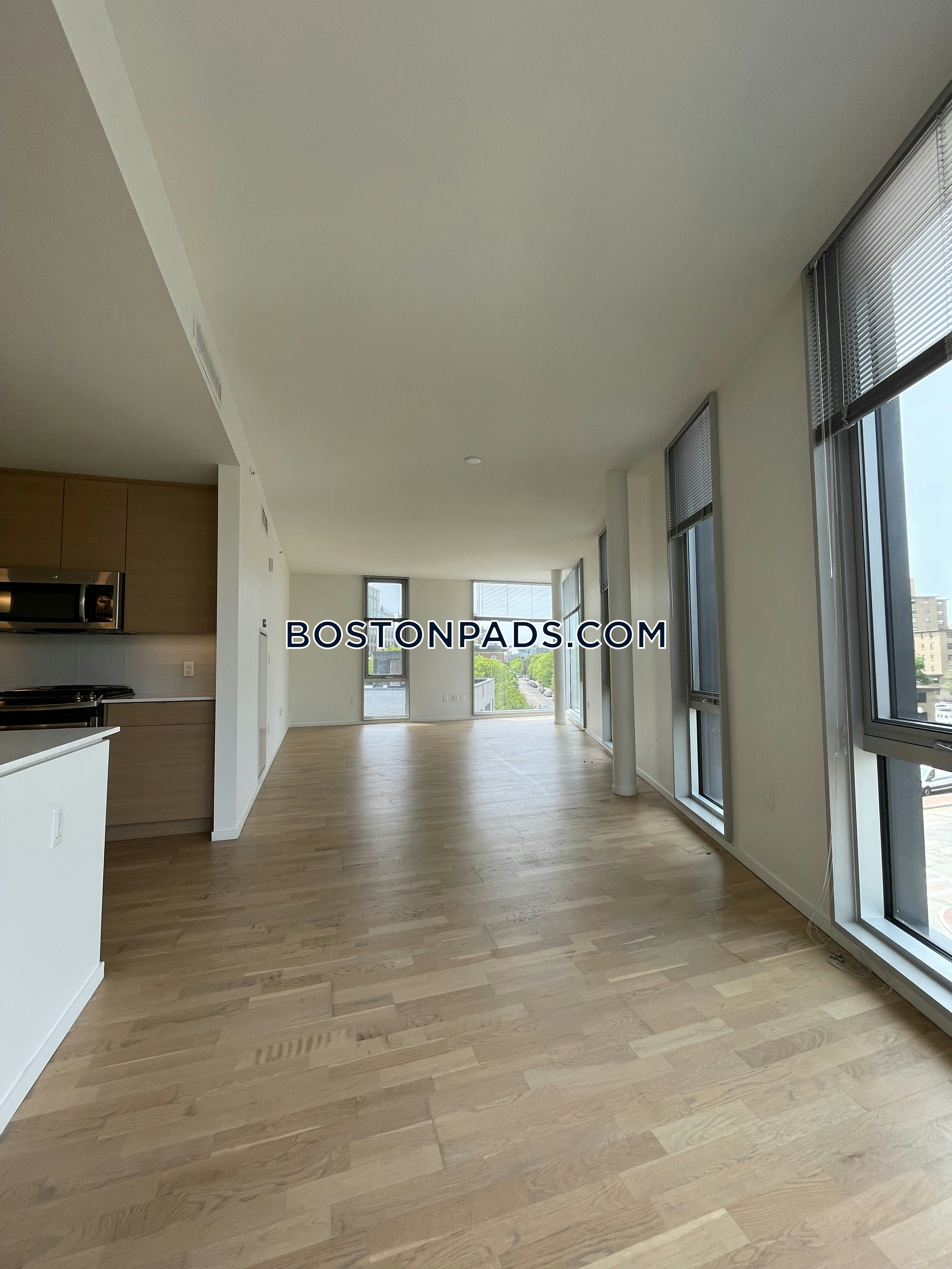 Girard Apartments Photo 31