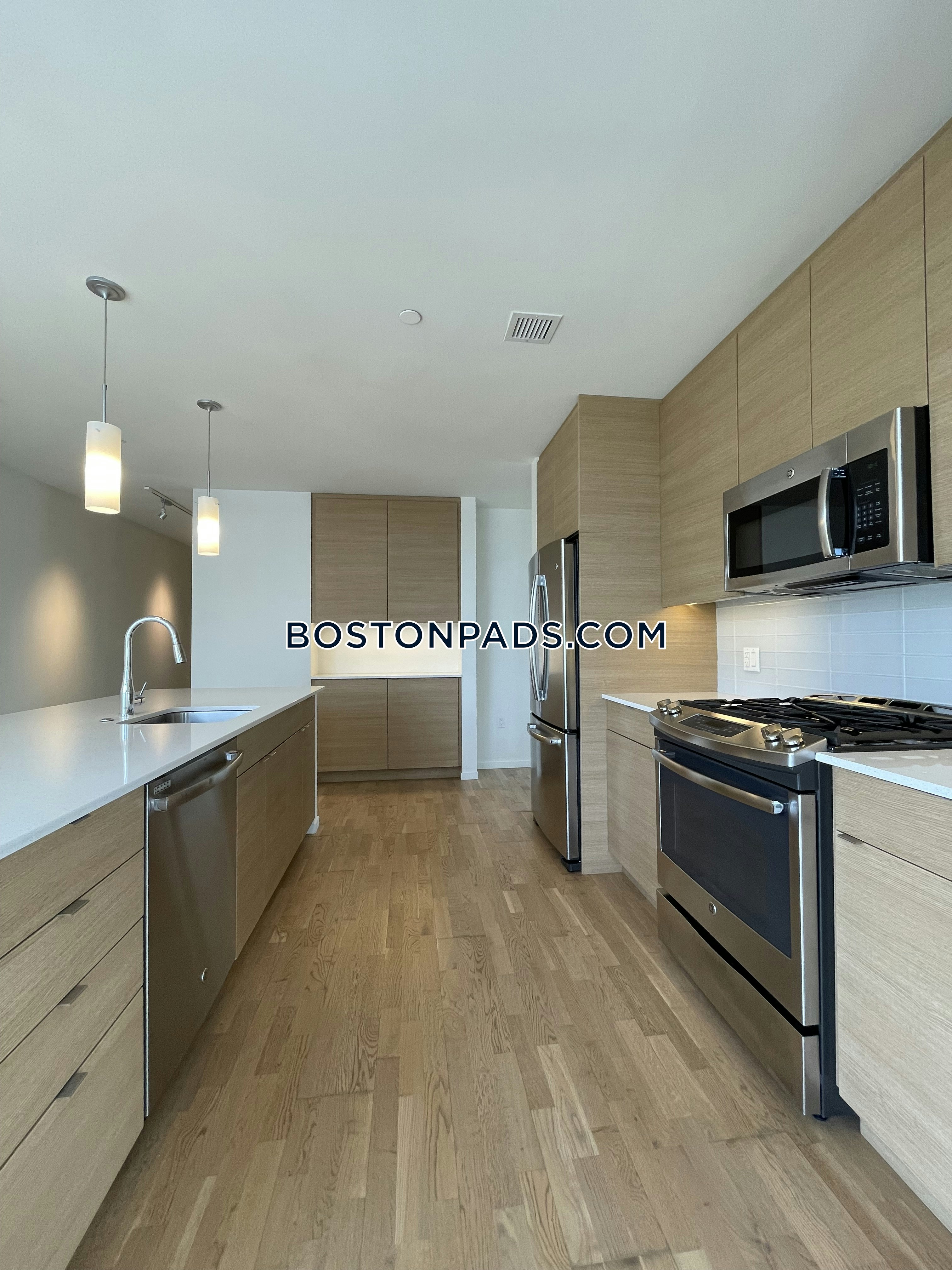 Girard Apartments Photo 76