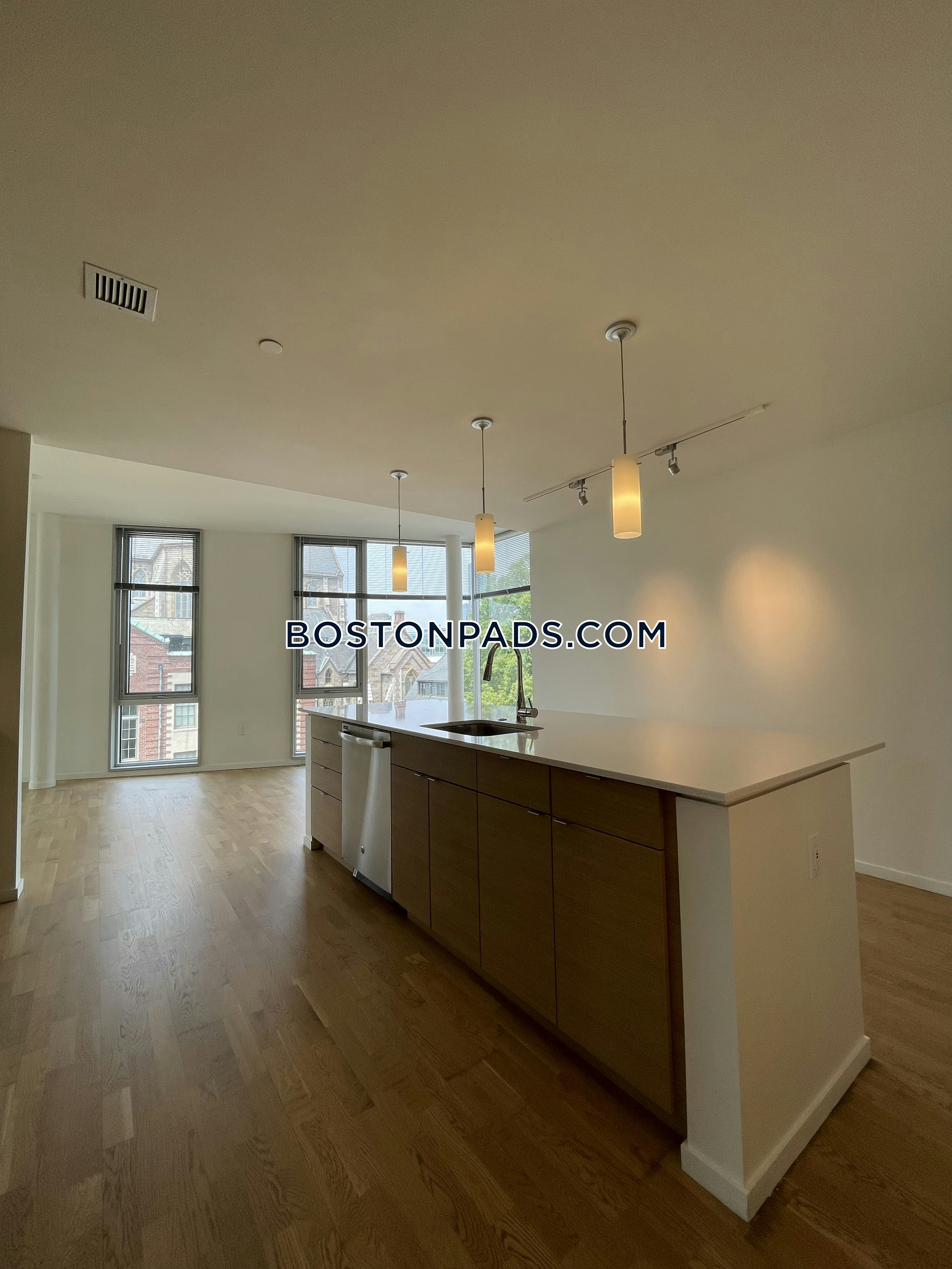 Girard Apartments Photo 113