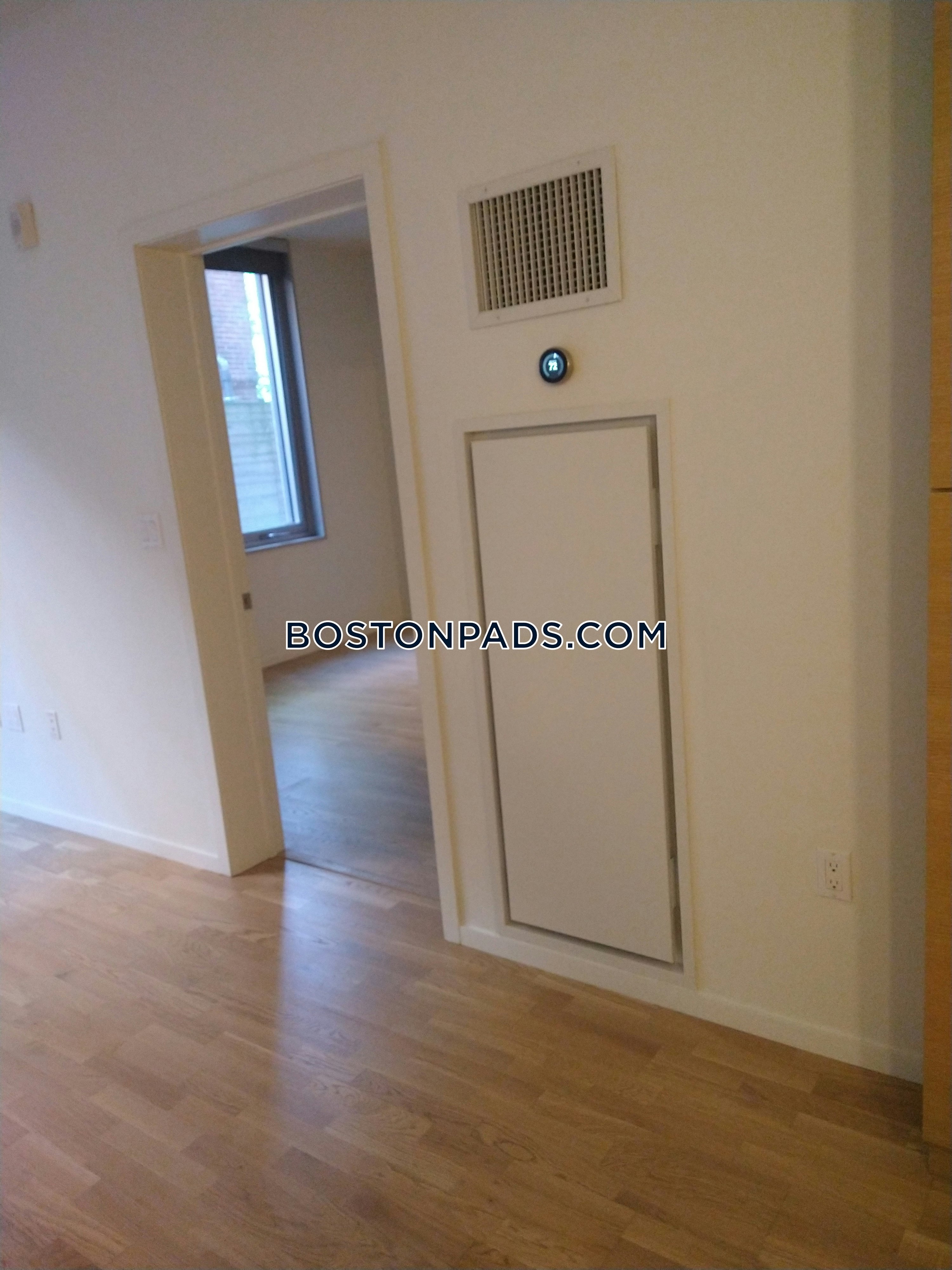 Girard Apartments Photo 44