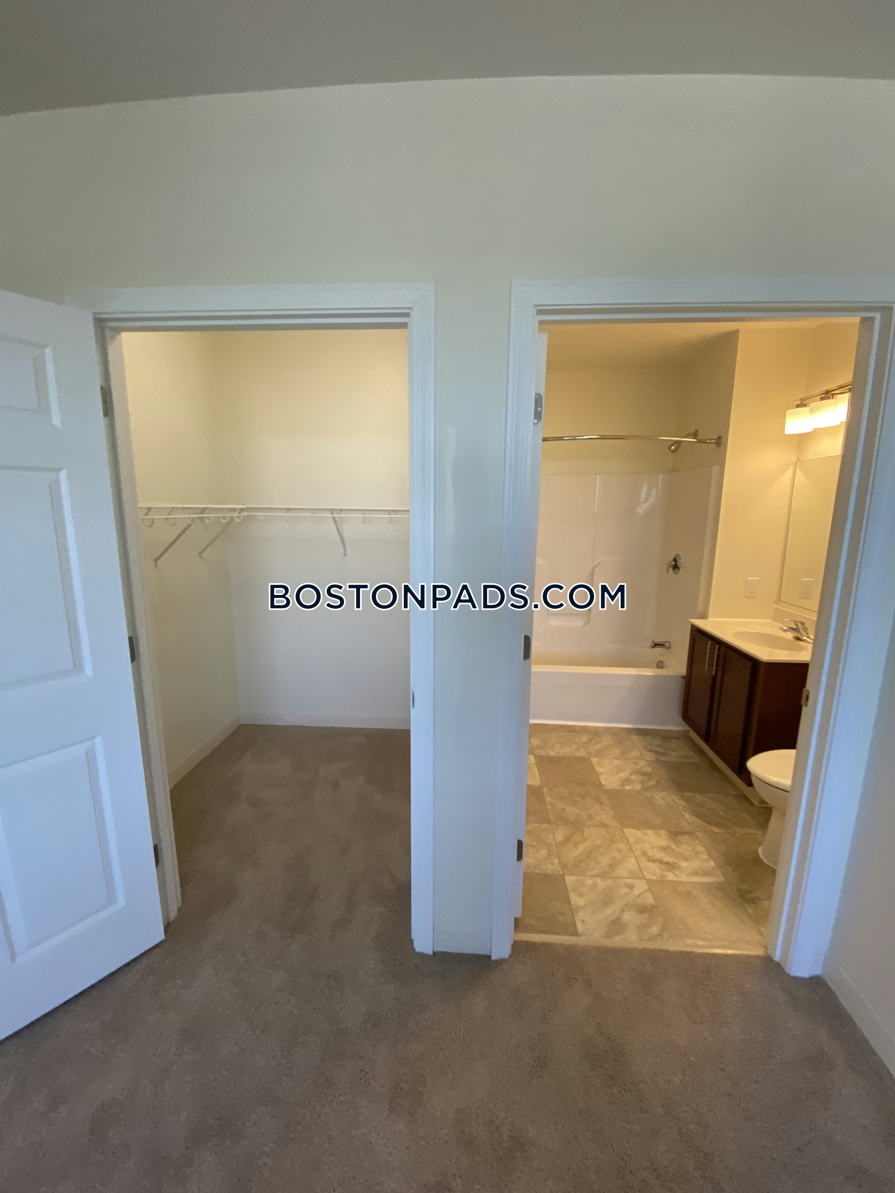 Residences at Malden Station Photo 33