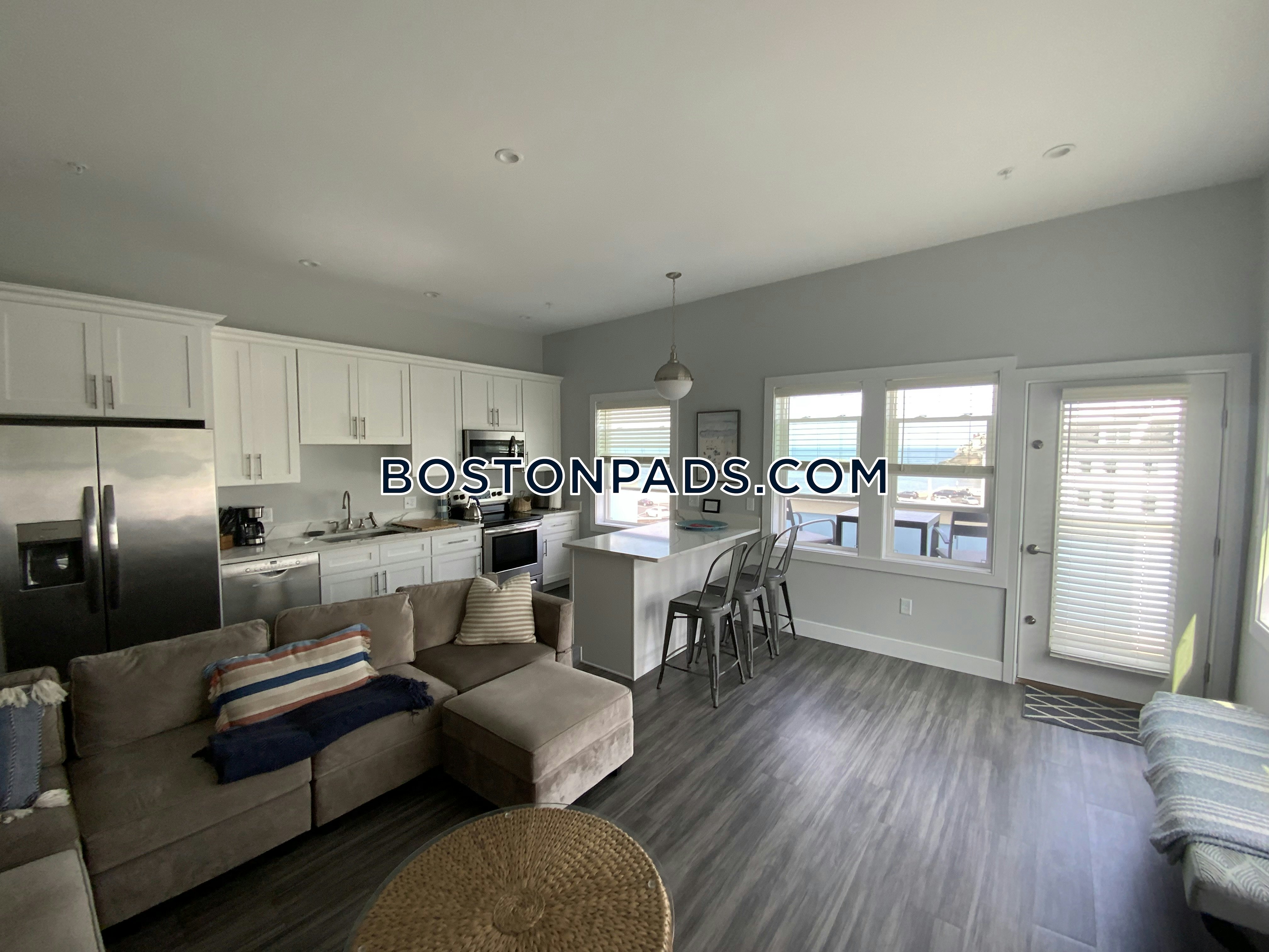 Ocean Bay Nantasket Photo 10