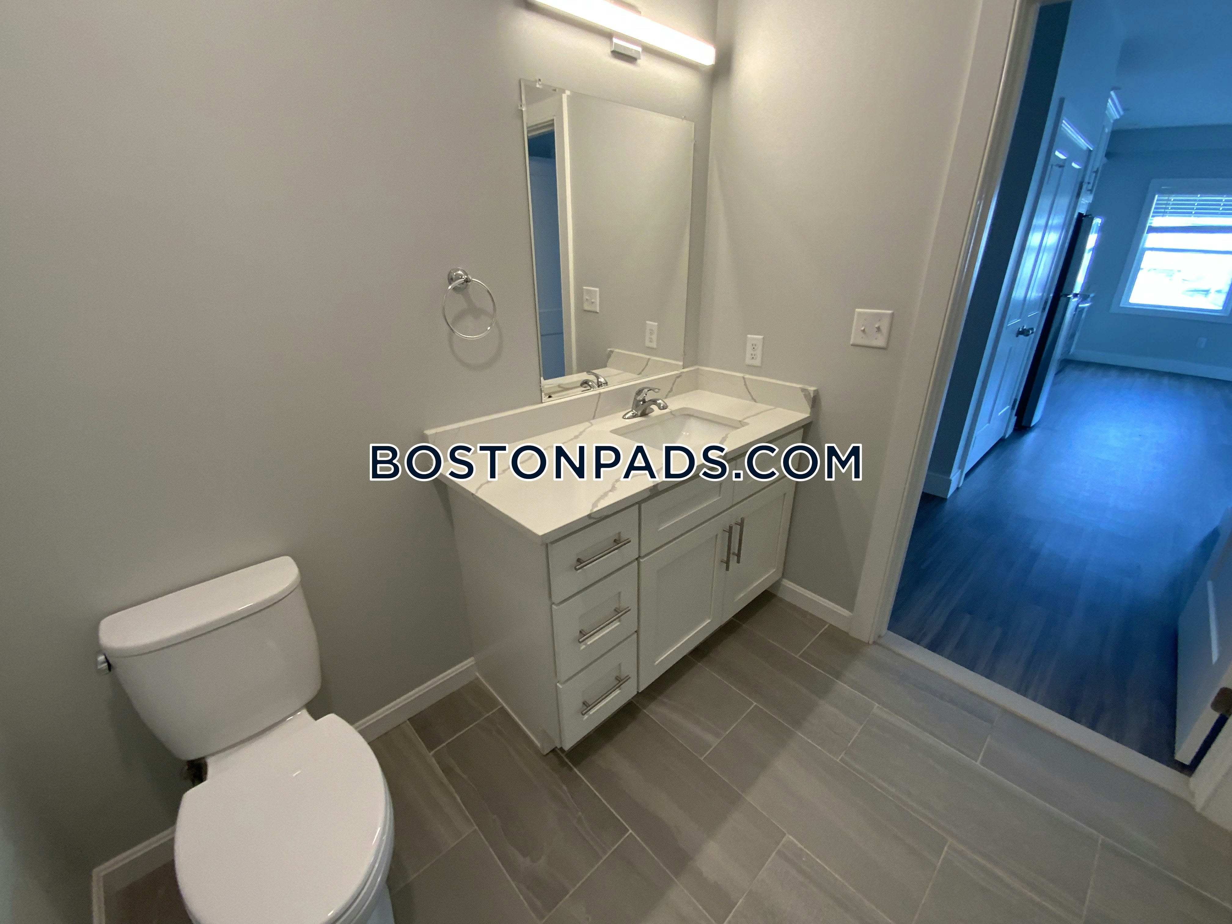 Ocean Bay Nantasket Photo 19