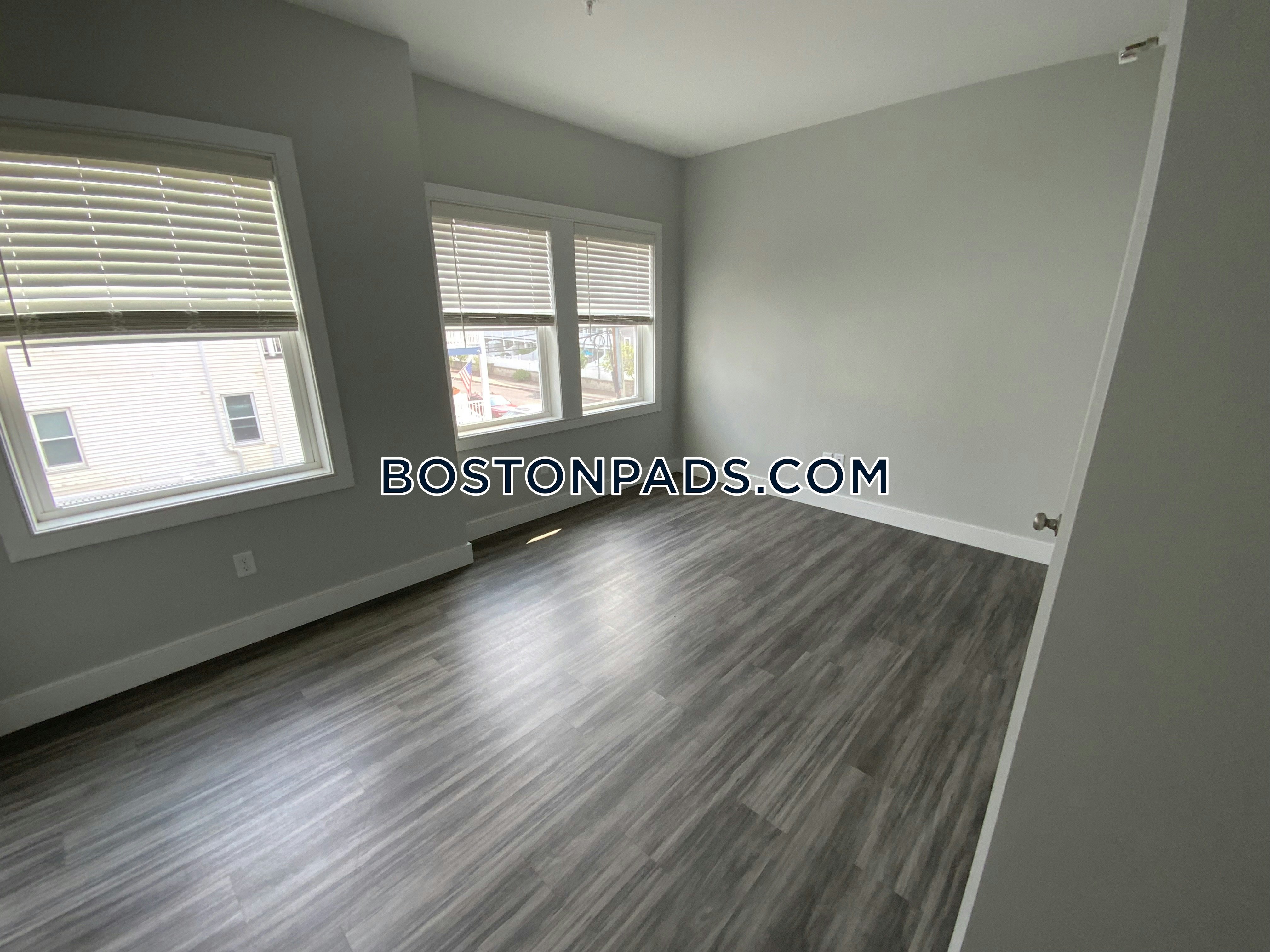 Ocean Bay Nantasket Photo 8