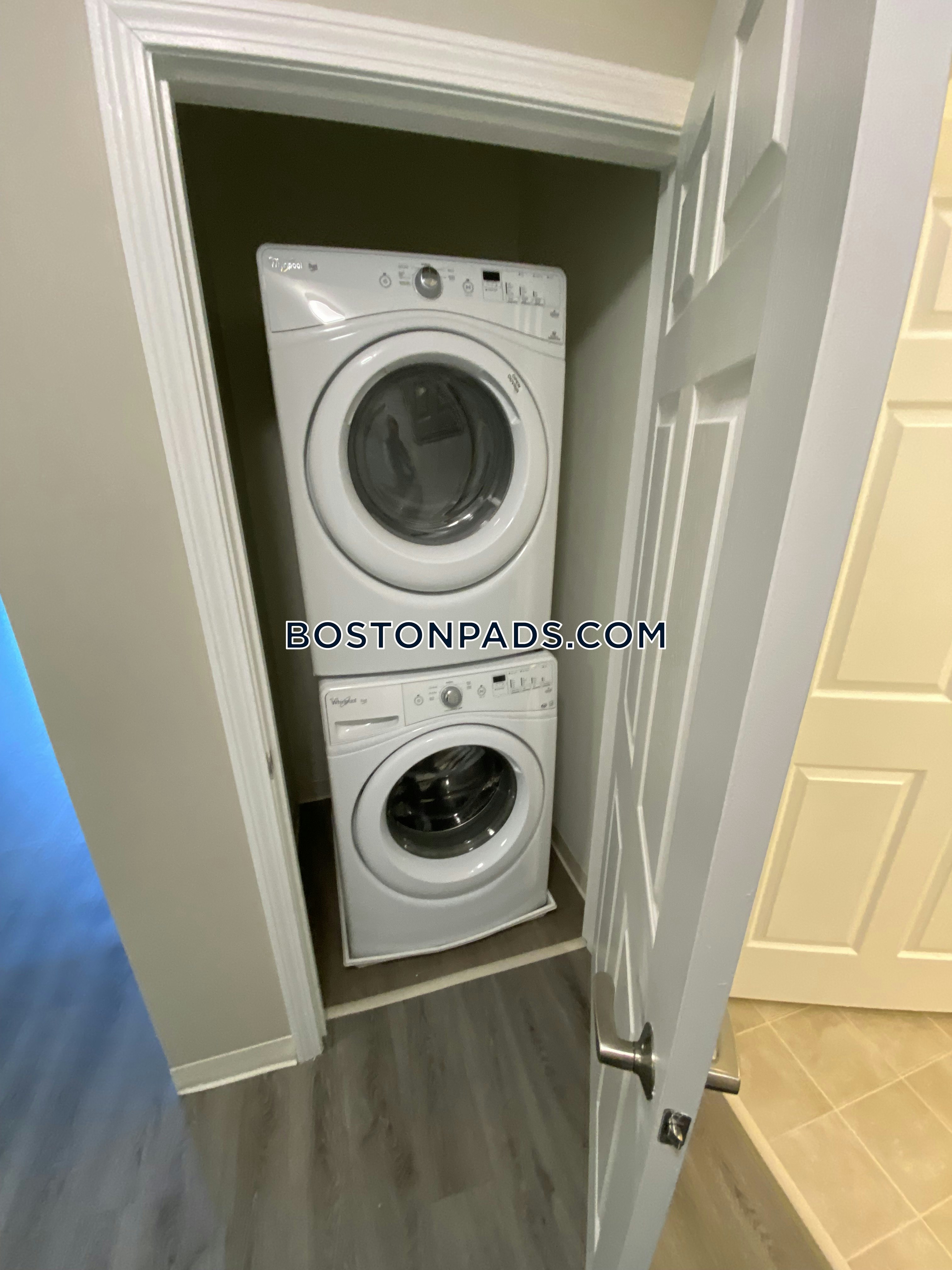 Residences at Malden Station Photo 28