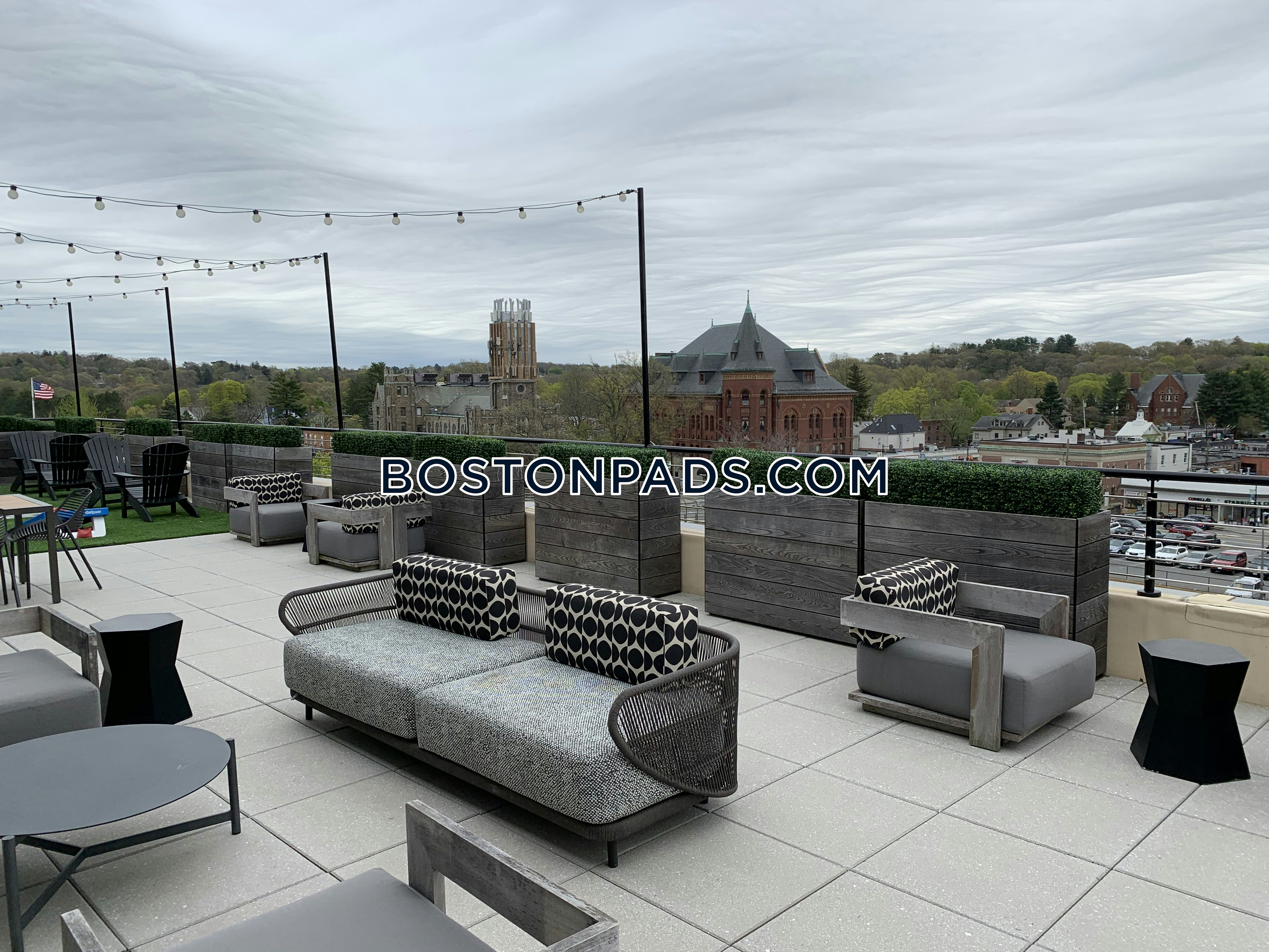 Trio Newton Photo 41